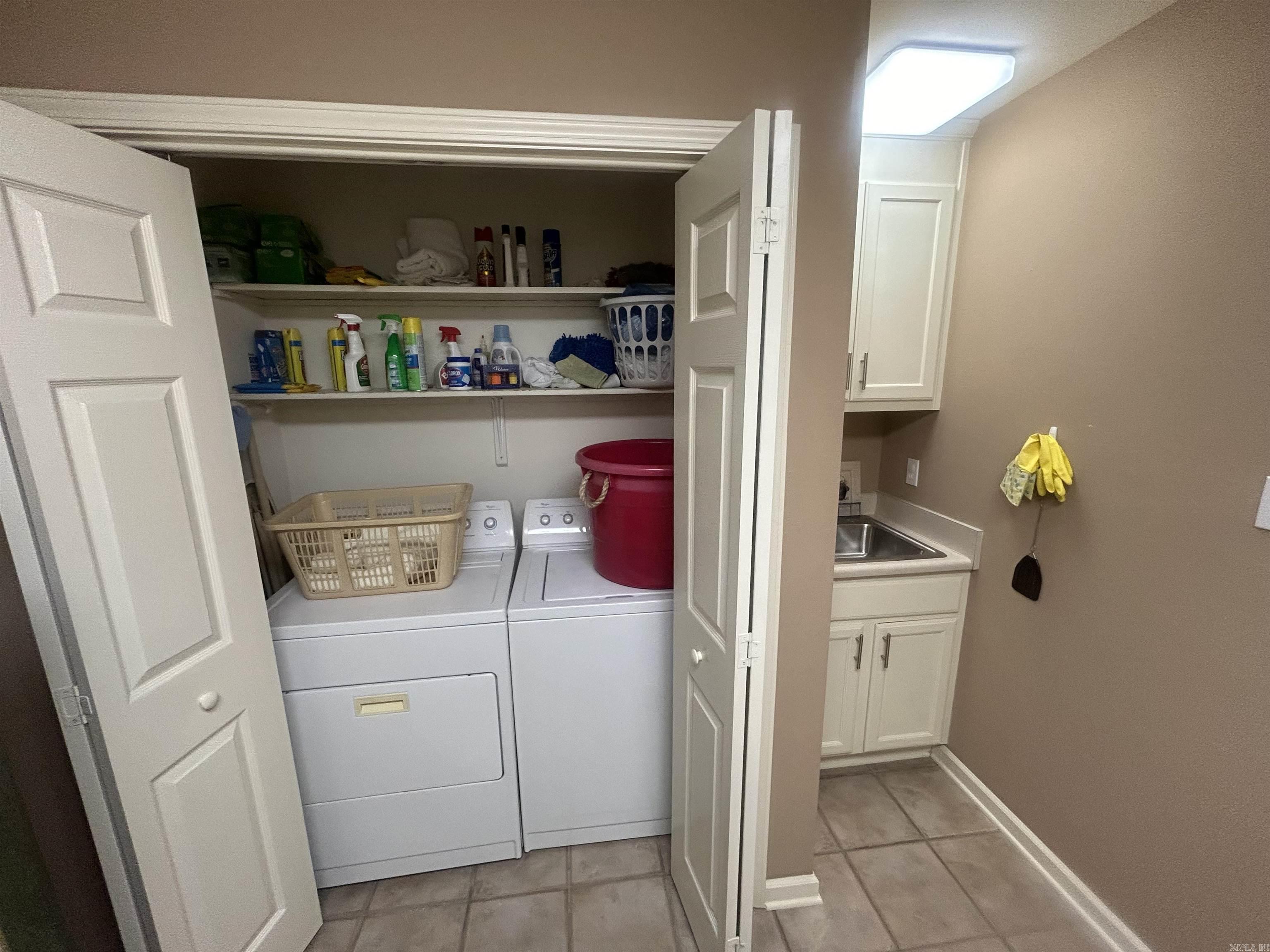 COUNTRY SQUIRE ADD - Residential