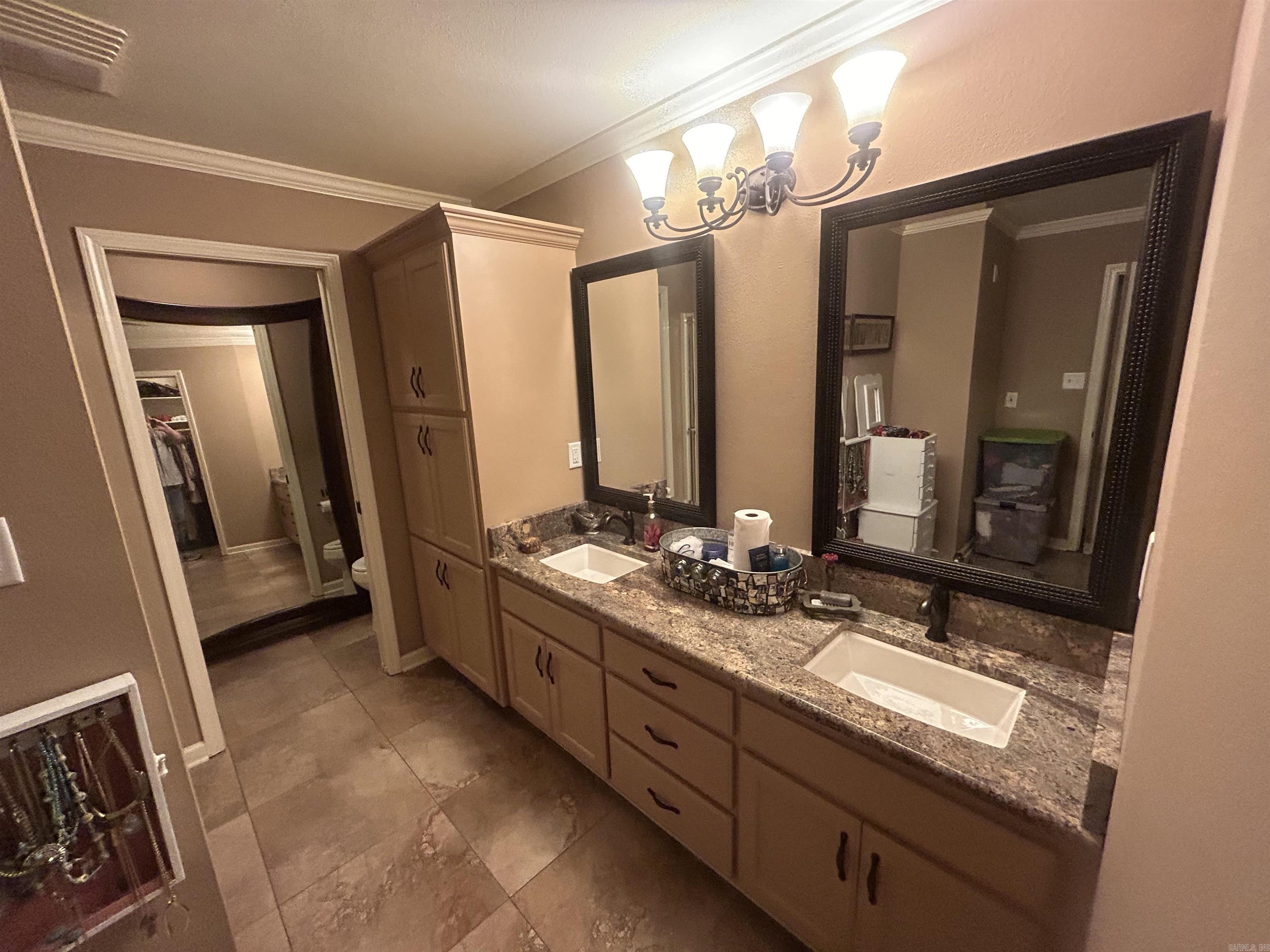 COUNTRY SQUIRE ADD - Residential