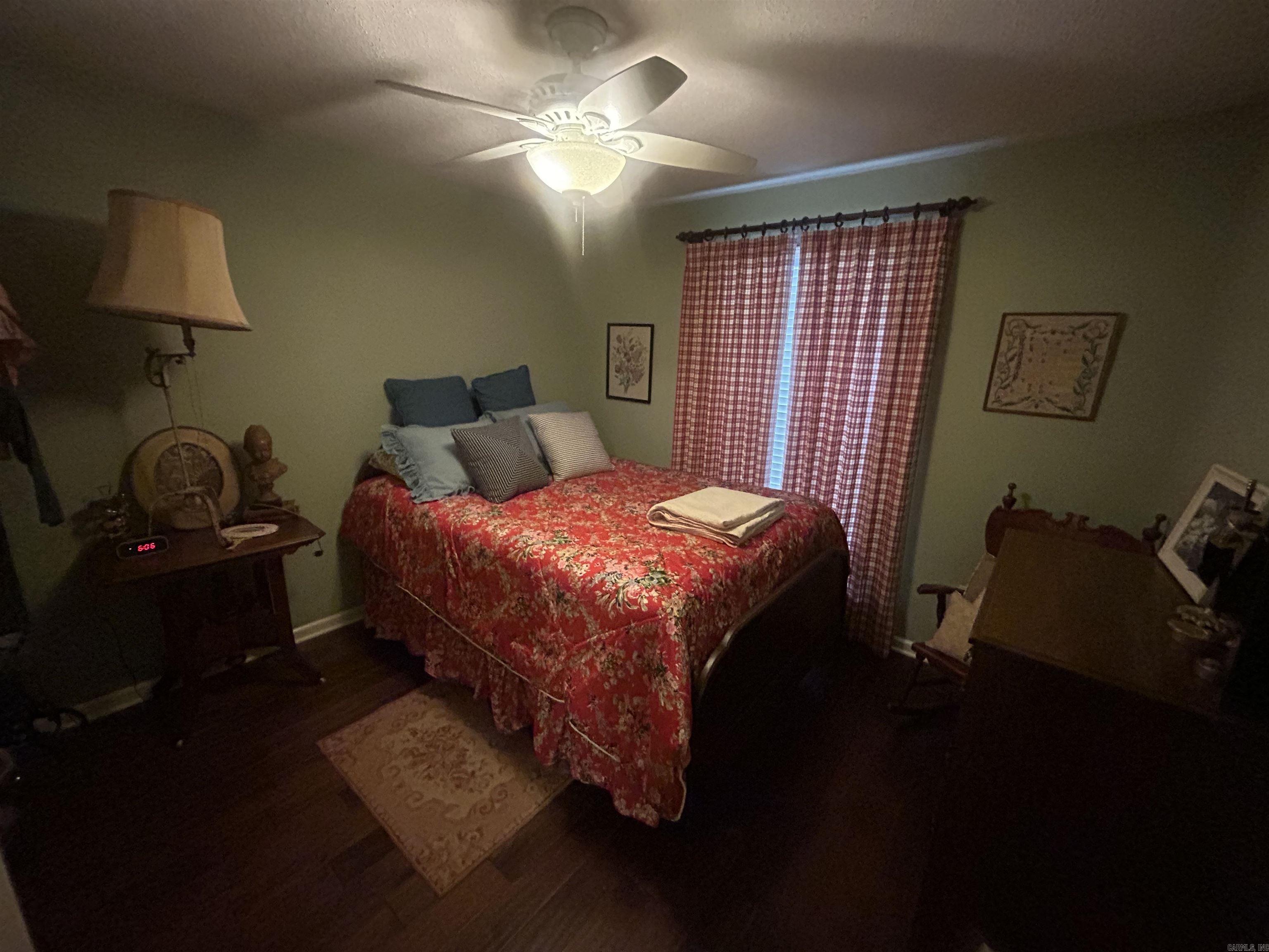 COUNTRY SQUIRE ADD - Residential