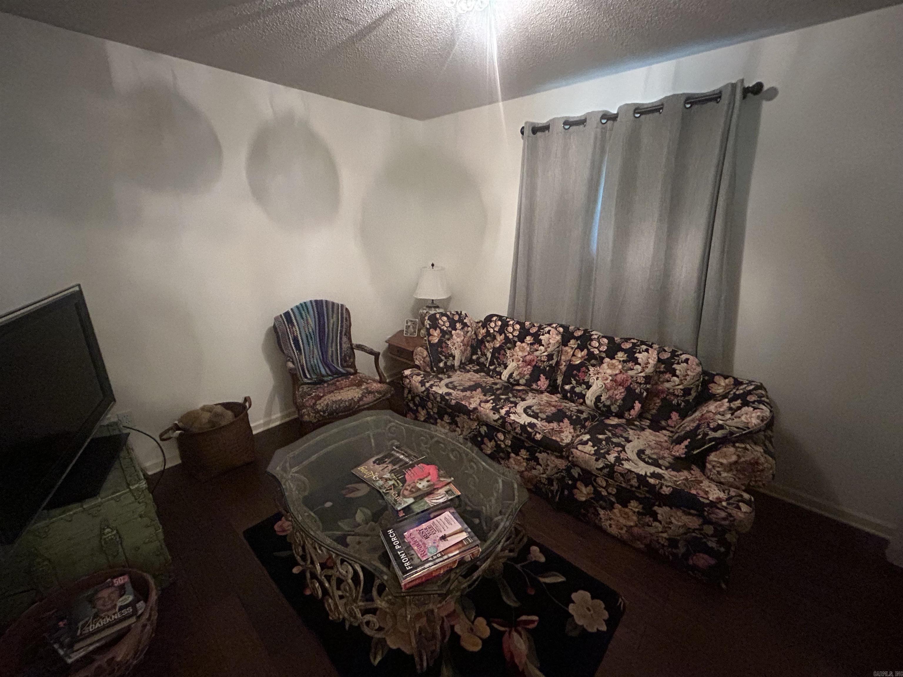 COUNTRY SQUIRE ADD - Residential