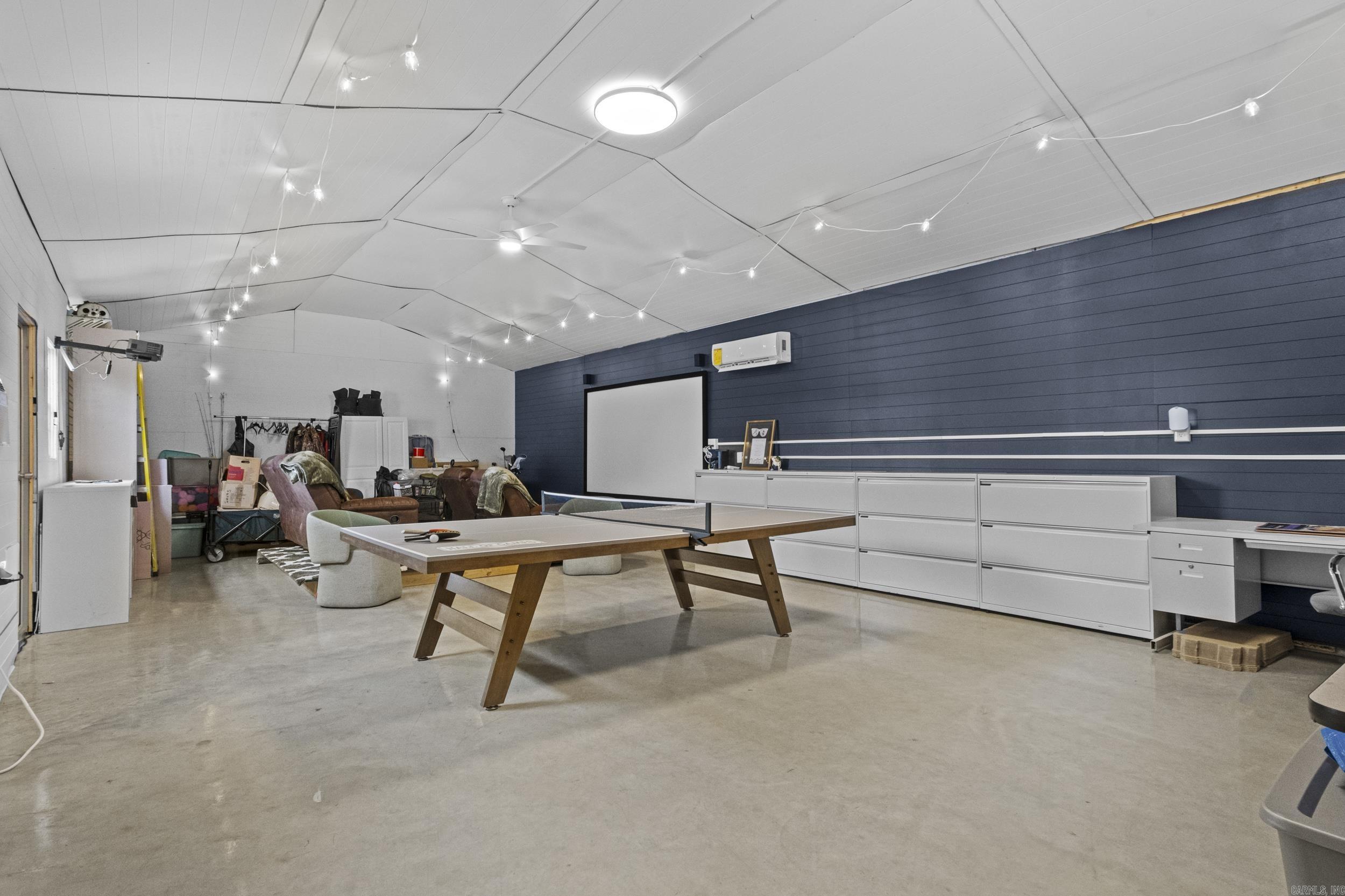 SOUTHFORK S/D - Residential