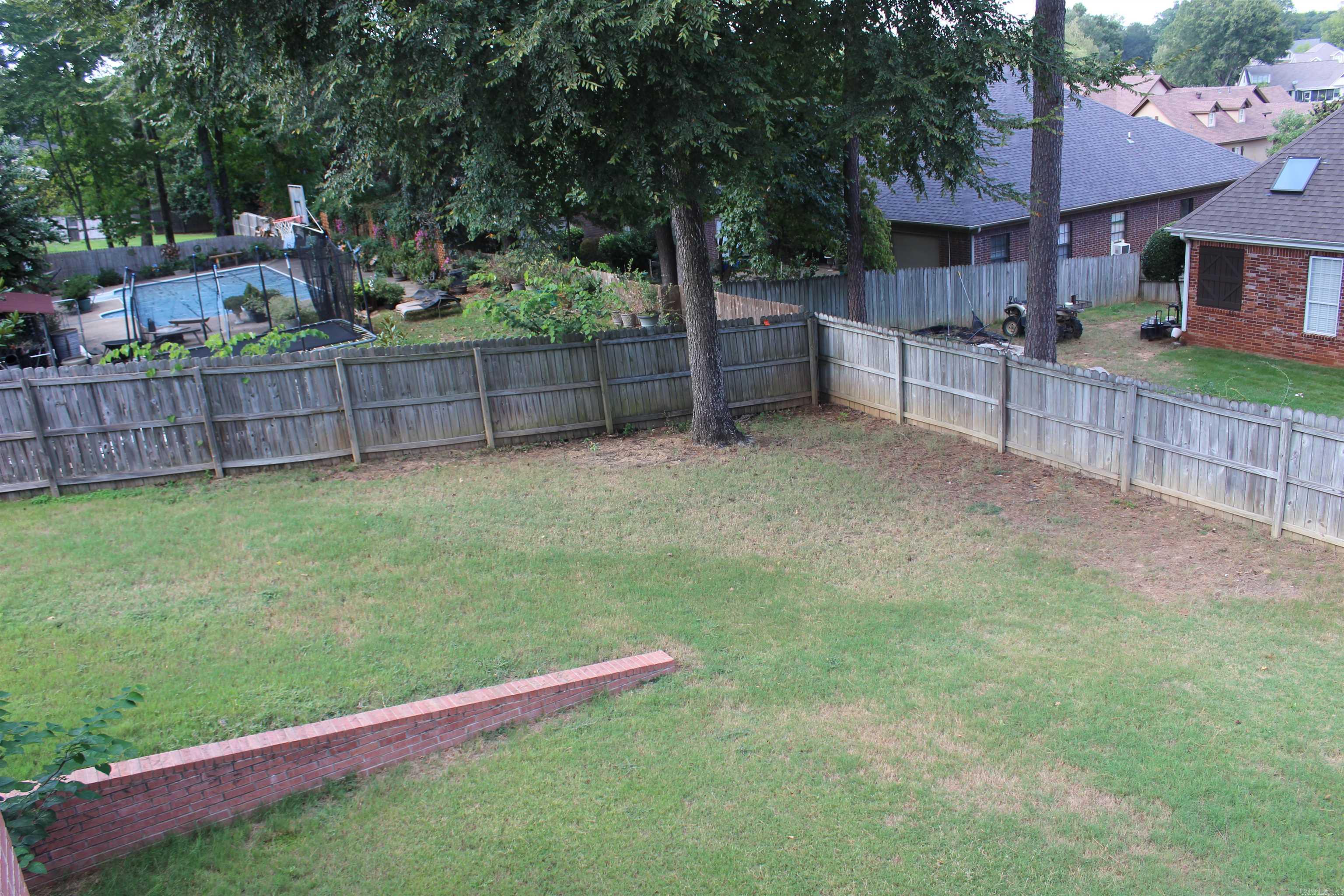 RIVER OAKS - Residential