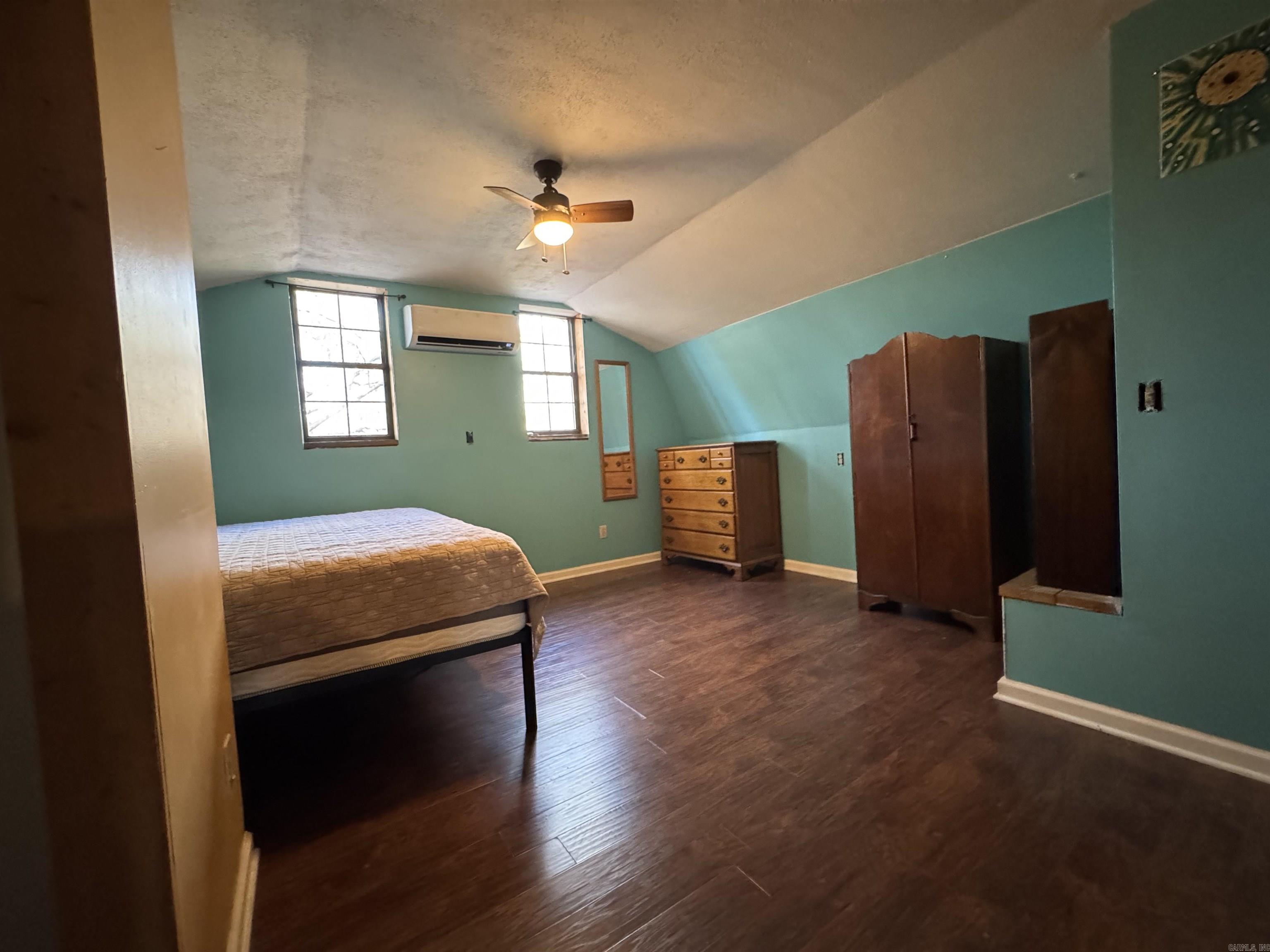 KENDRICK ACRES - Residential