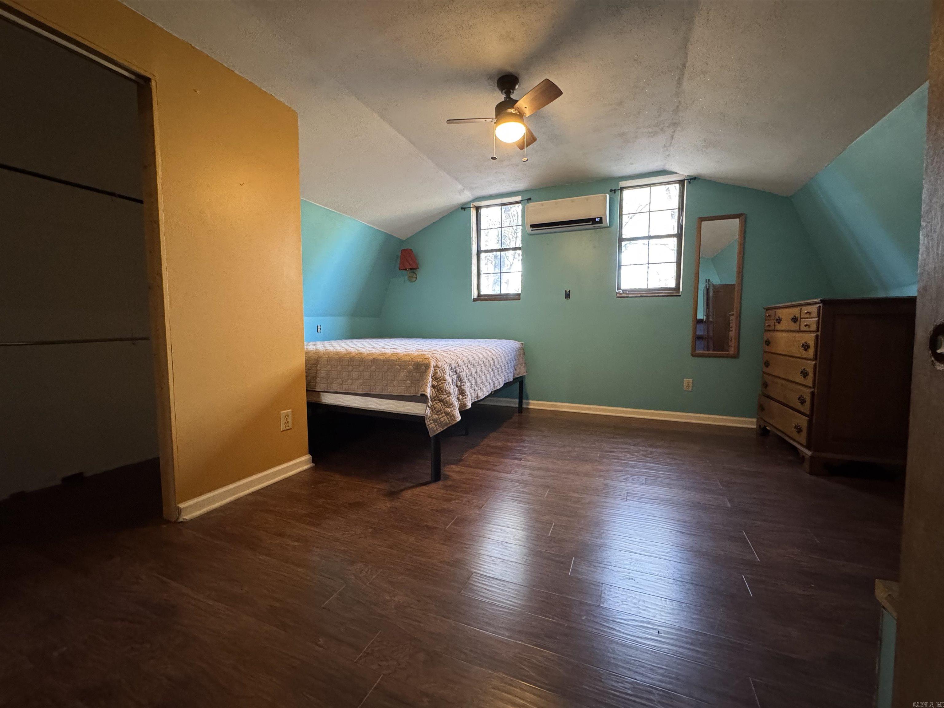 KENDRICK ACRES - Residential