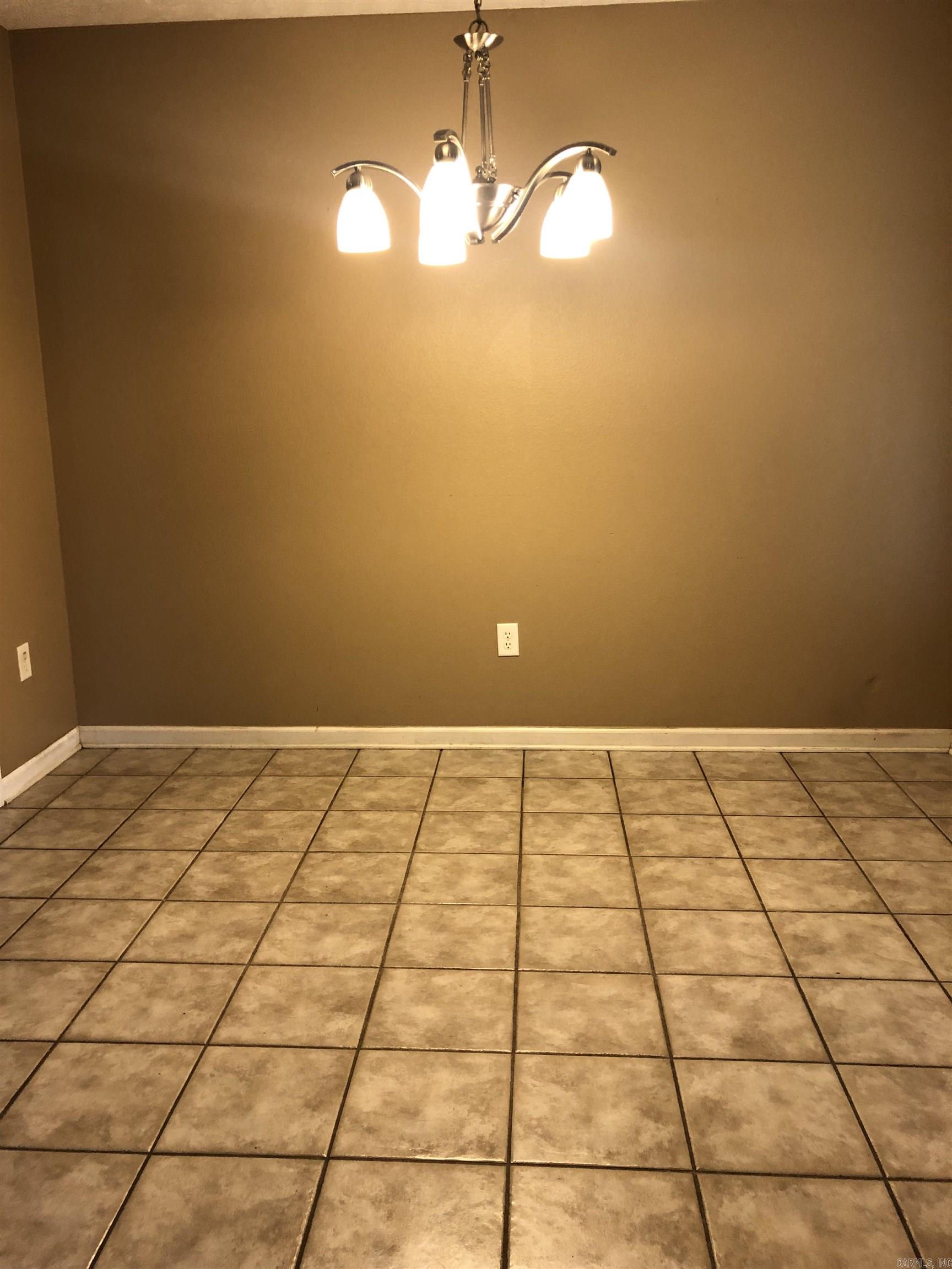 Justins Place - Residential Lease