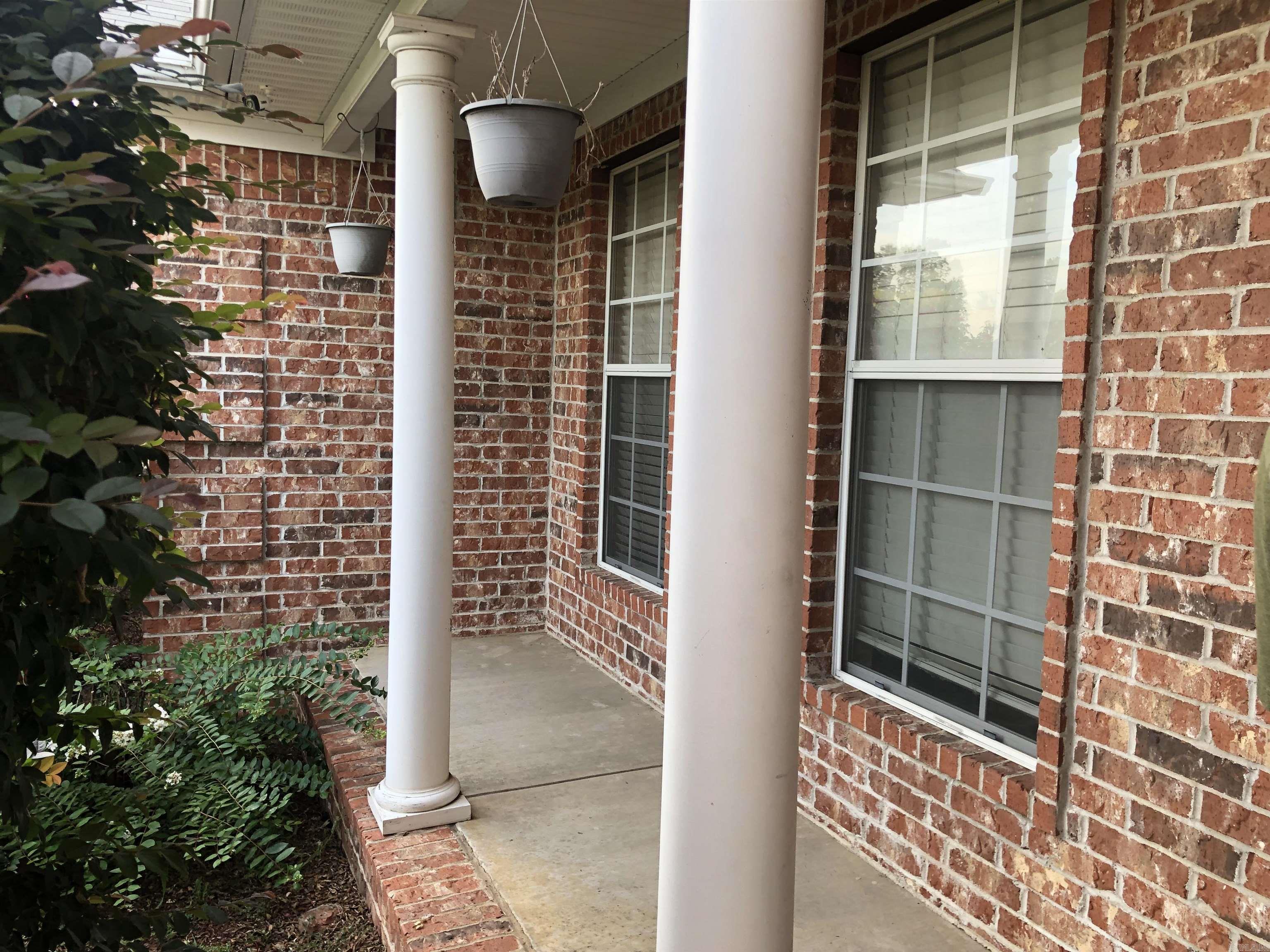 Justins Place - Residential Lease