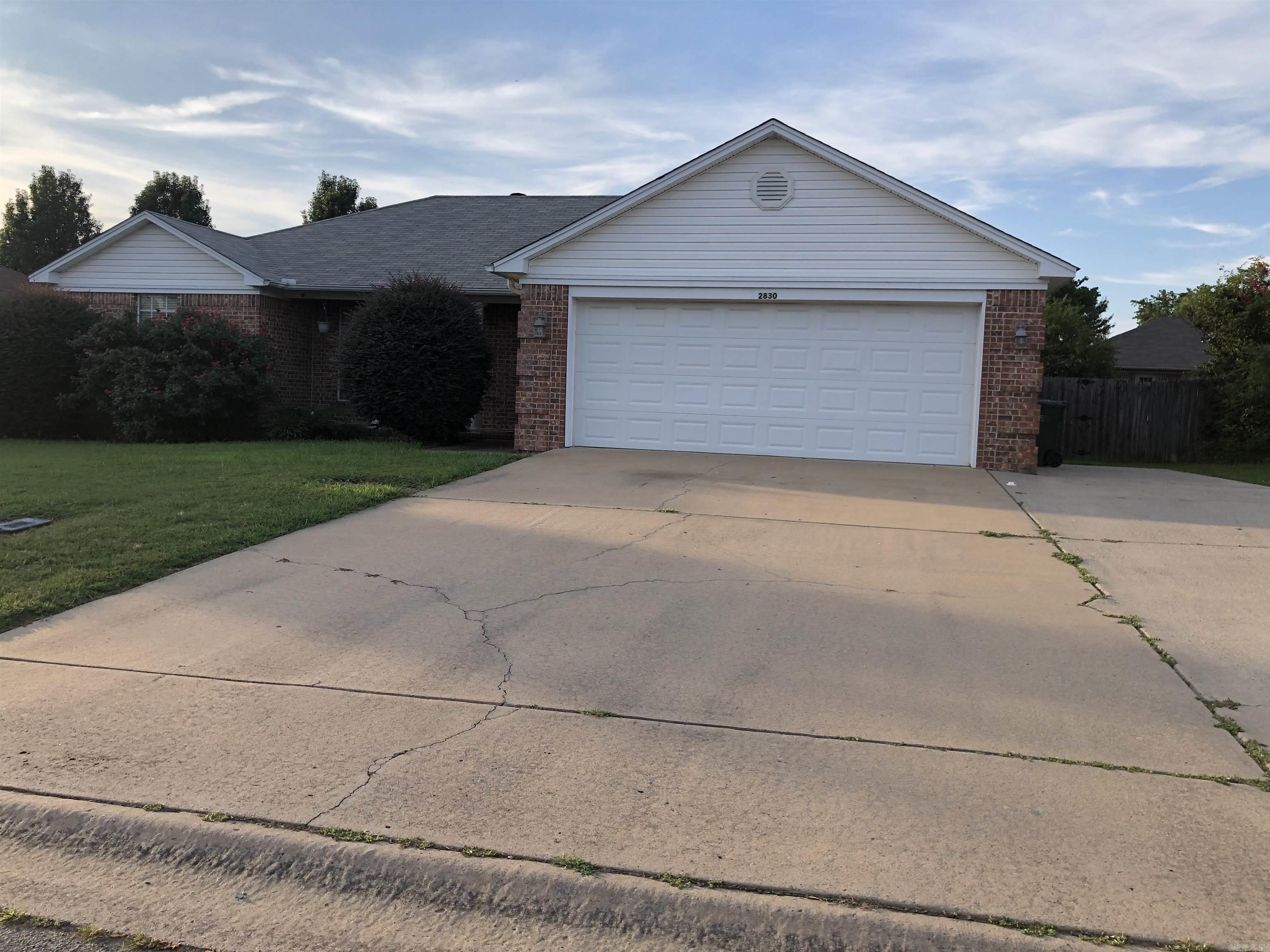 Justins Place - Residential Lease
