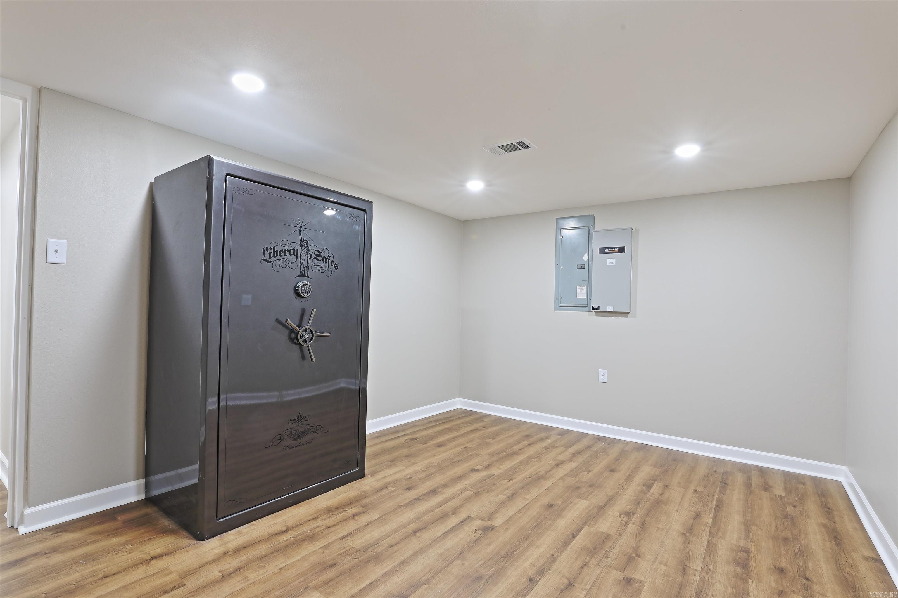 HOMESTEAD WEST - Residential