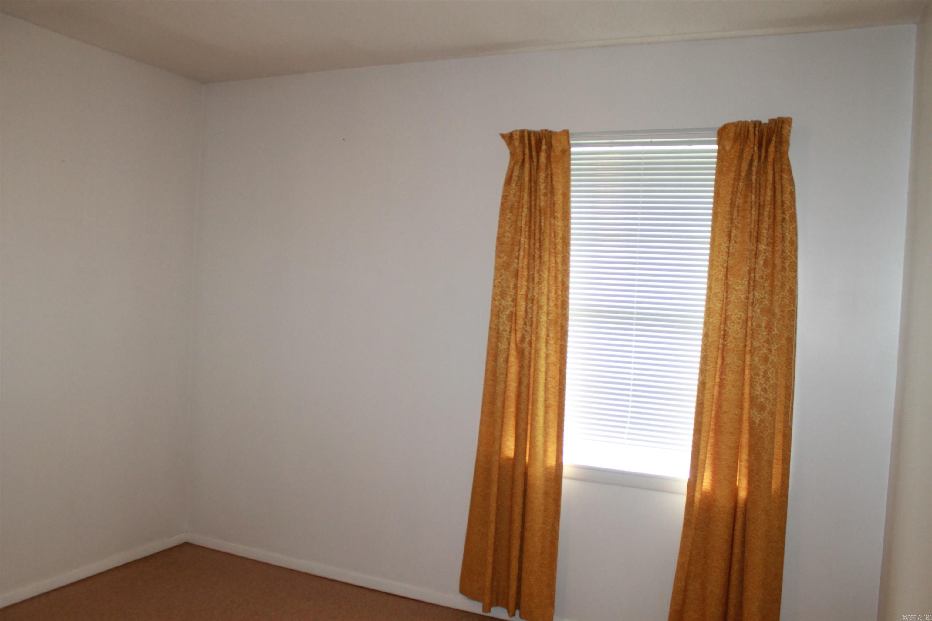 COUNTRY CLUB TERRACE - Residential