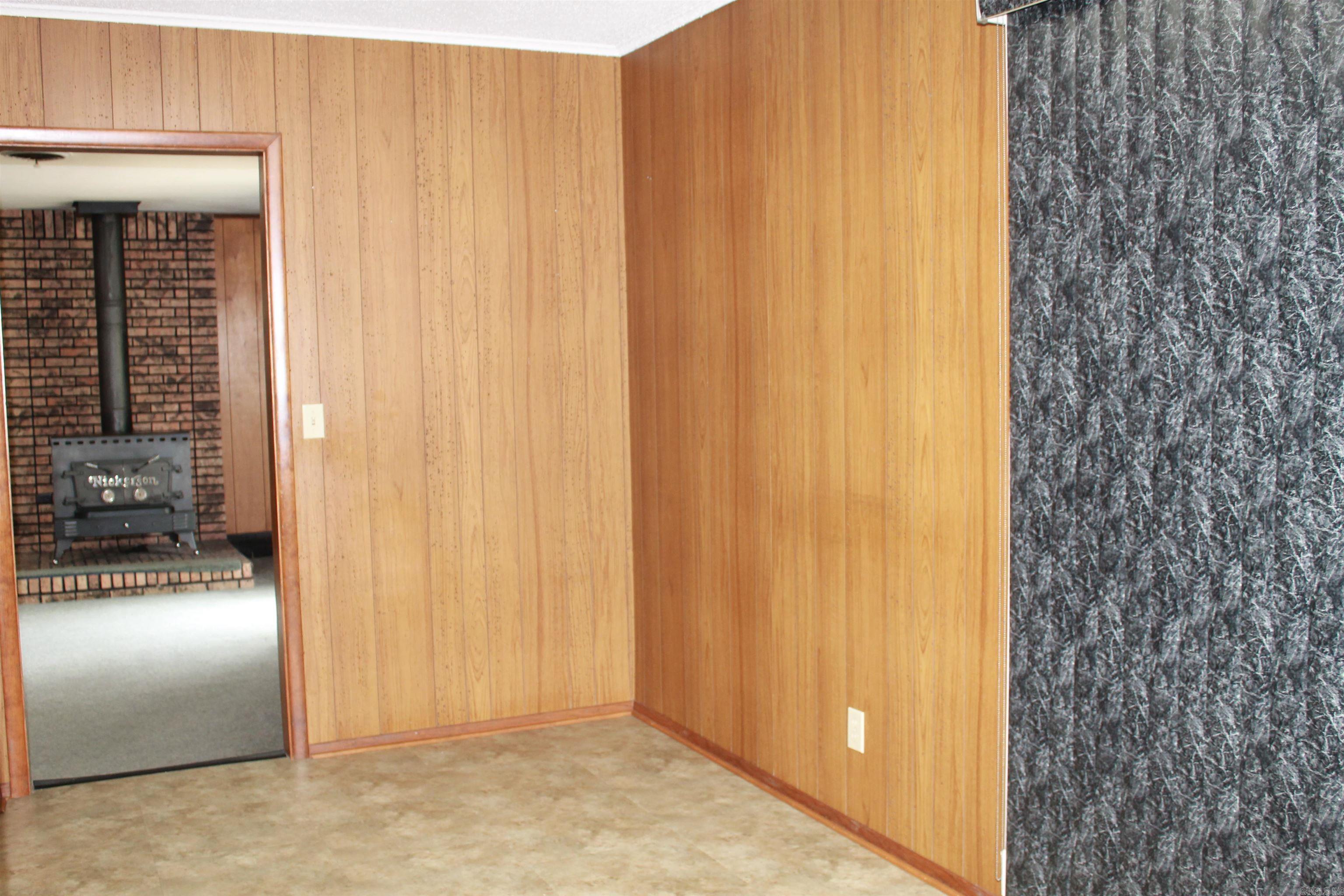 COUNTRY CLUB TERRACE - Residential