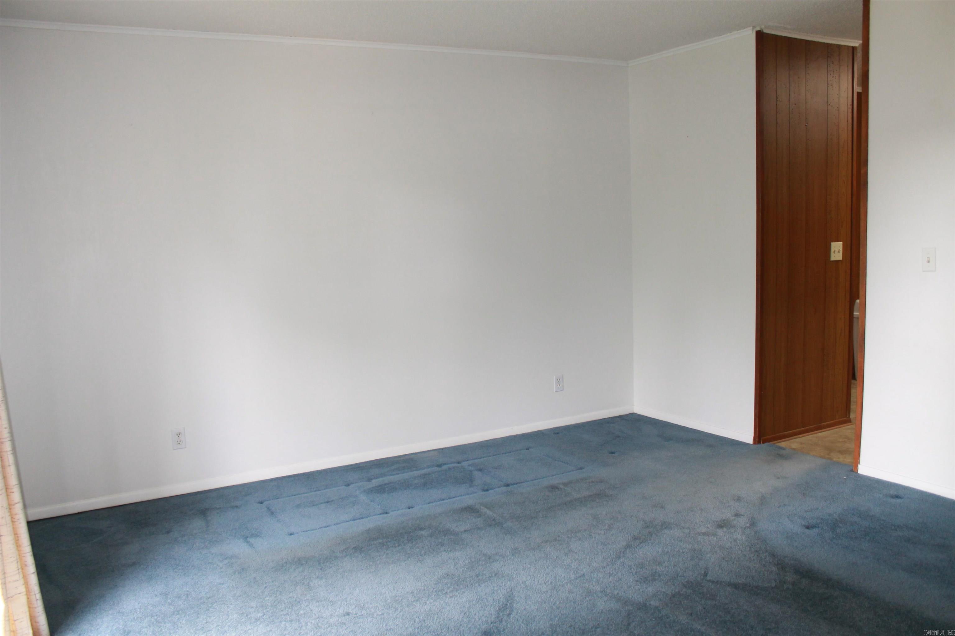 COUNTRY CLUB TERRACE - Residential