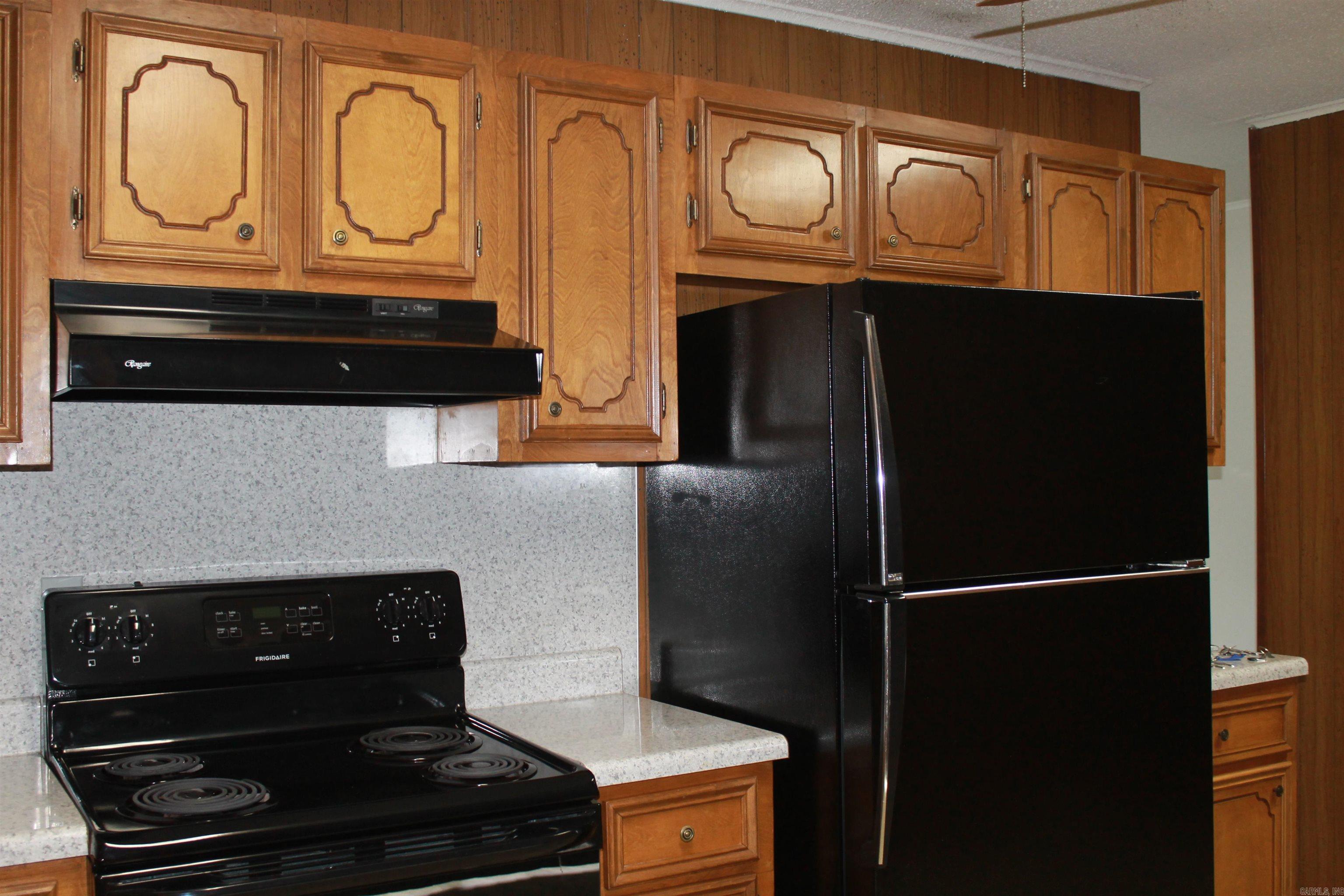 COUNTRY CLUB TERRACE - Residential