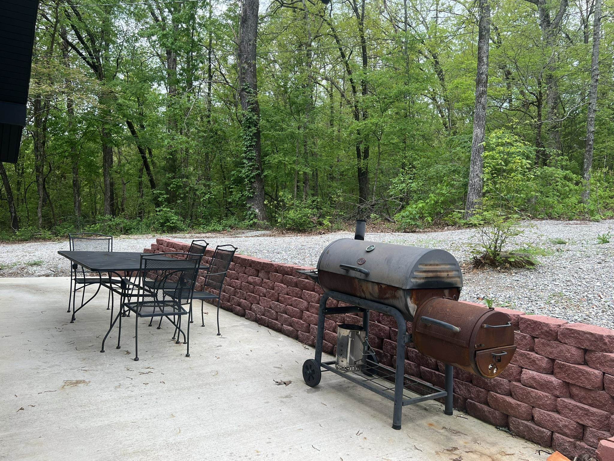 WOODLAND HILLS - Residential