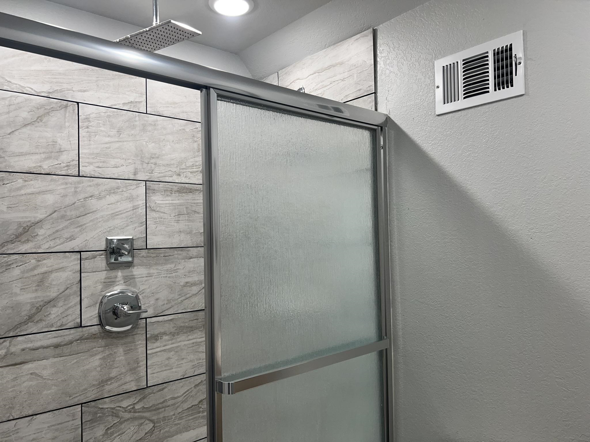 WOODLAND HILLS - Residential