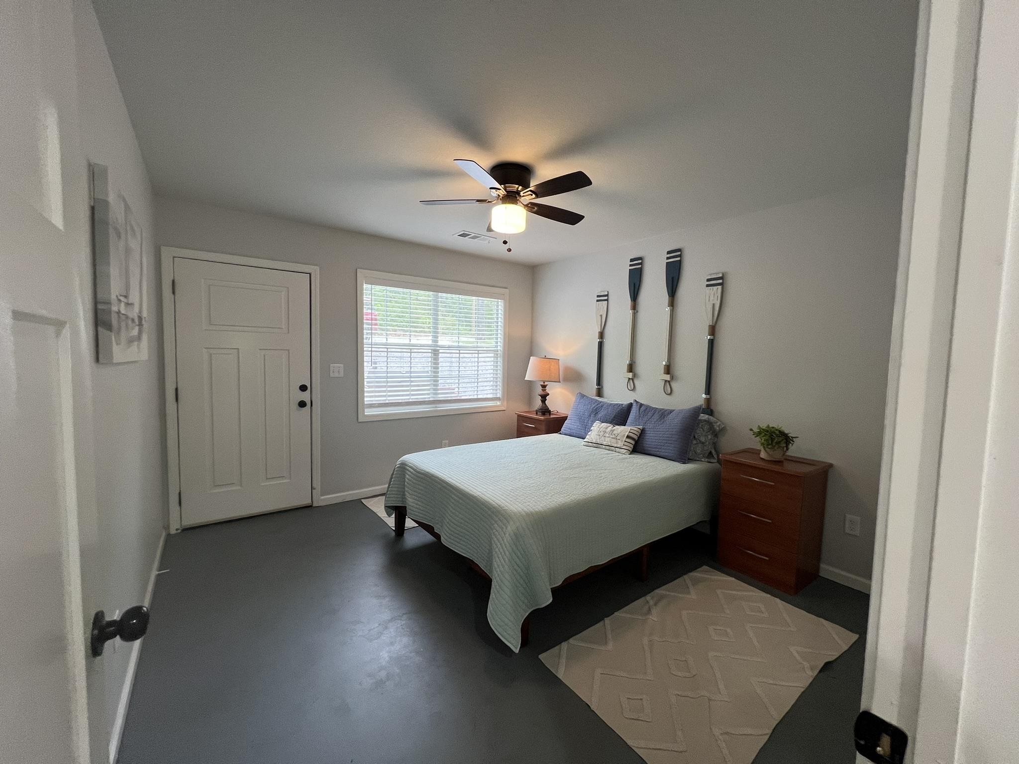 WOODLAND HILLS - Residential