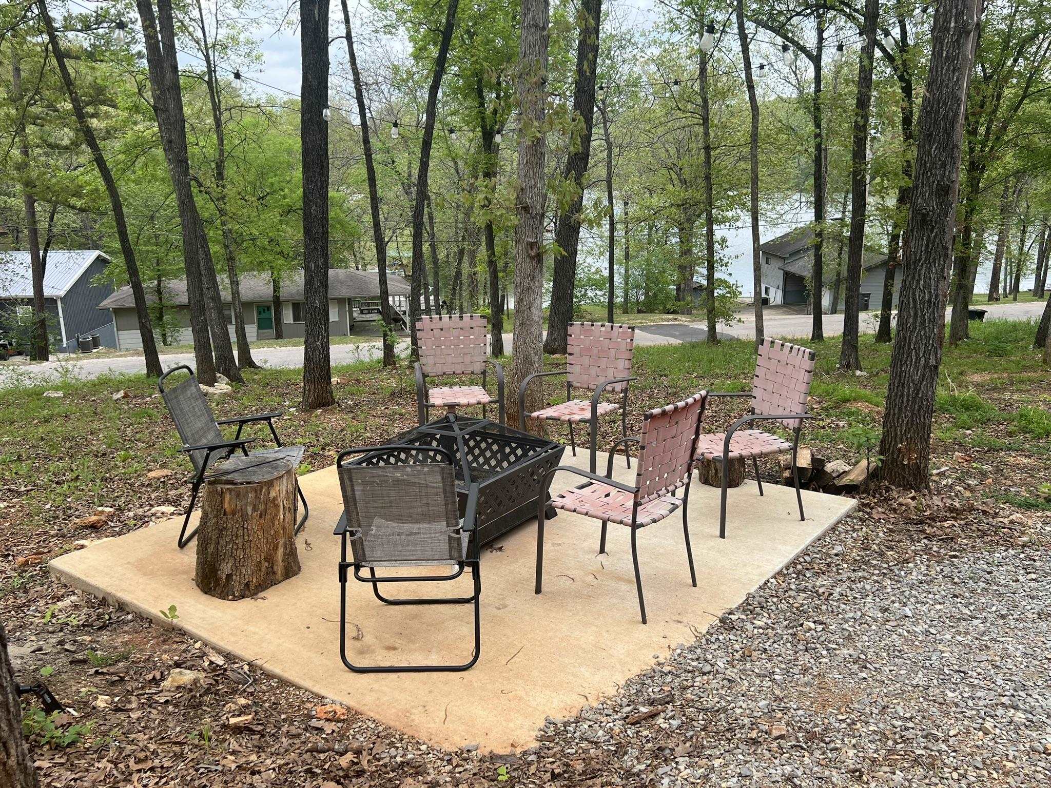 WOODLAND HILLS - Residential