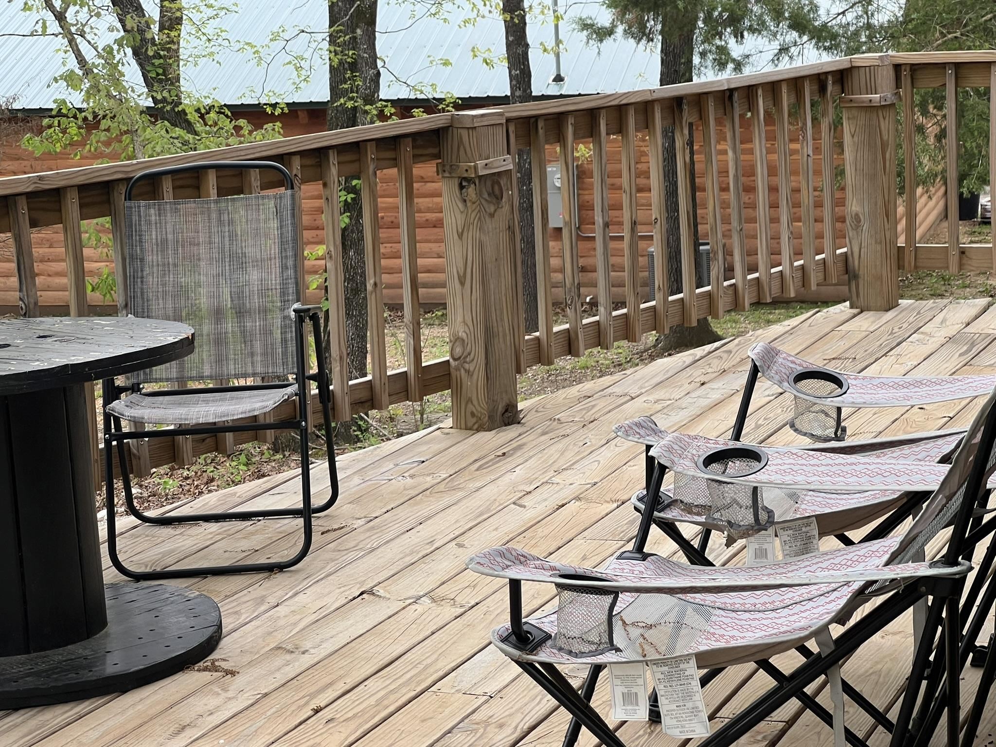 WOODLAND HILLS - Residential