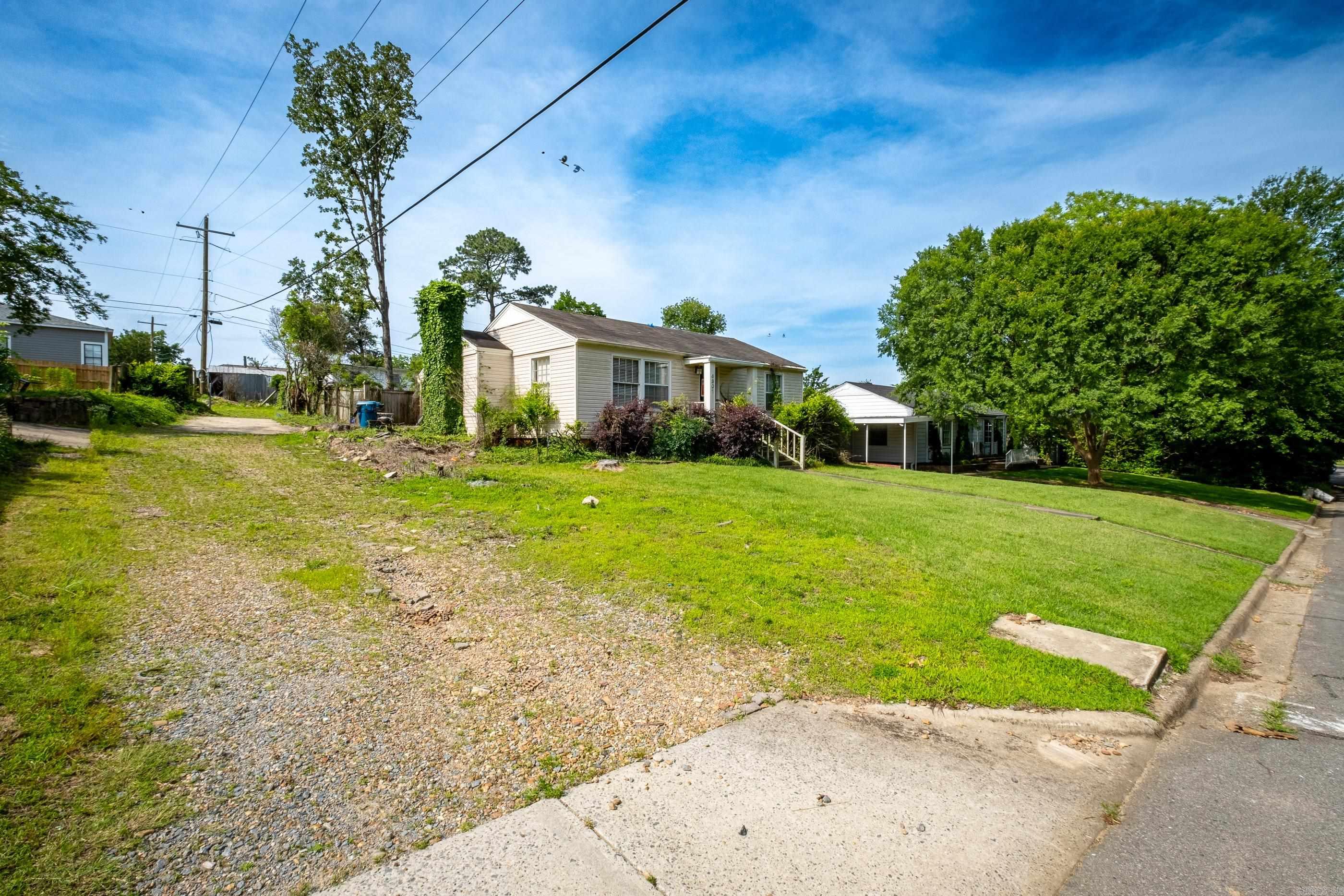 KINGWOOD PLACE - Residential