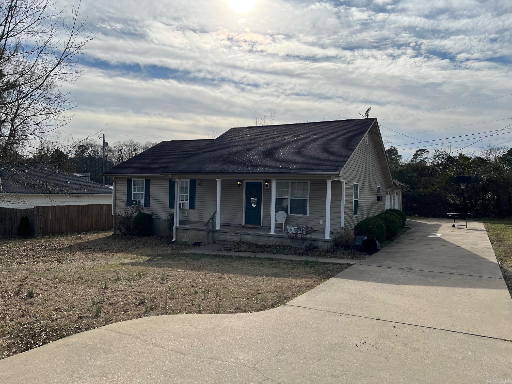 Nice three bedroom 2 bath home located in a quiet neighborhood in Sheridan. 1320 sq feet. Has a 2 car garage Tiled bath and kitchen, Laminent flooring in the living room and hallway. Carpeted bedrooms. Good size bedrooms and large master bath. agents see remarks