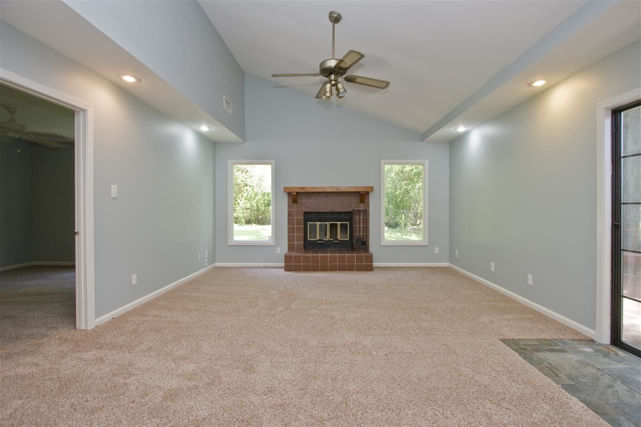 Ellis Acres - Residential