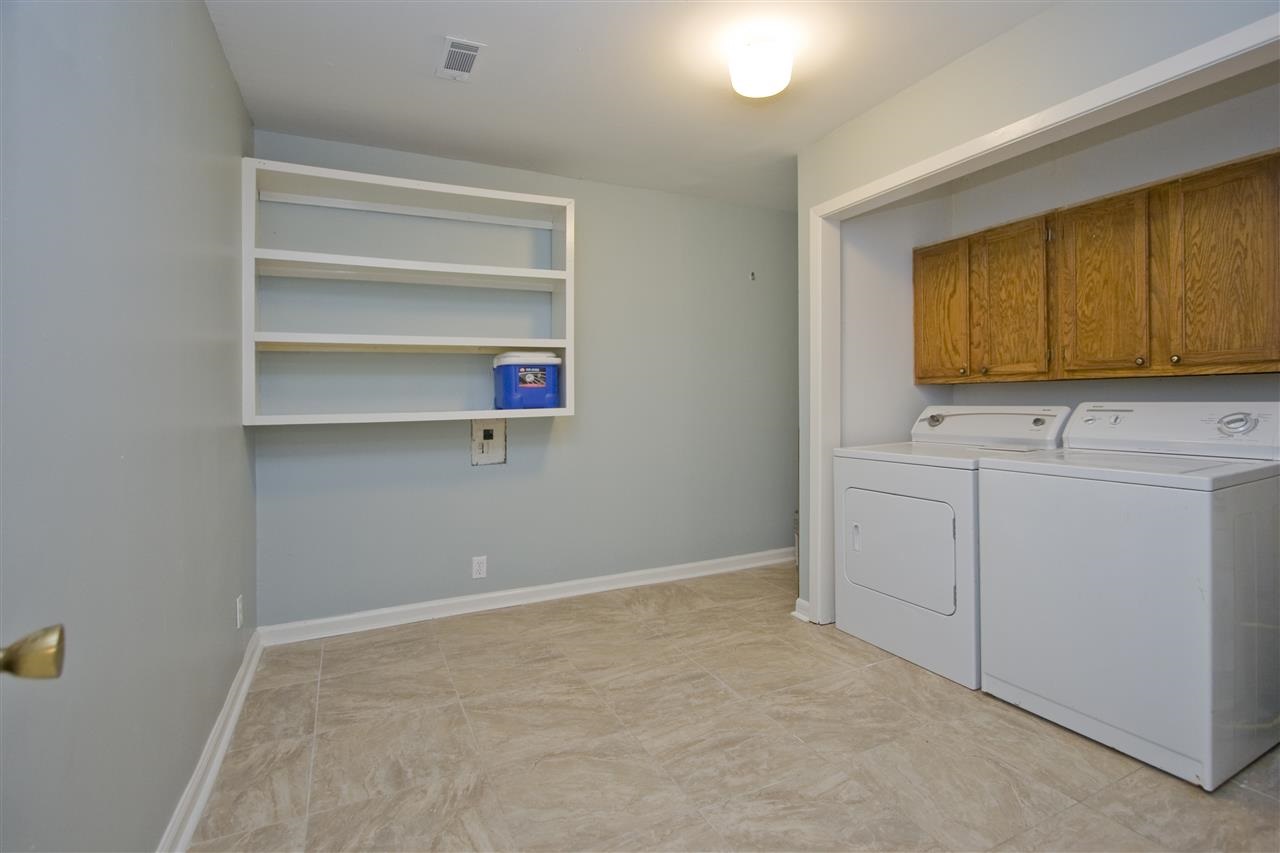 Ellis Acres - Residential