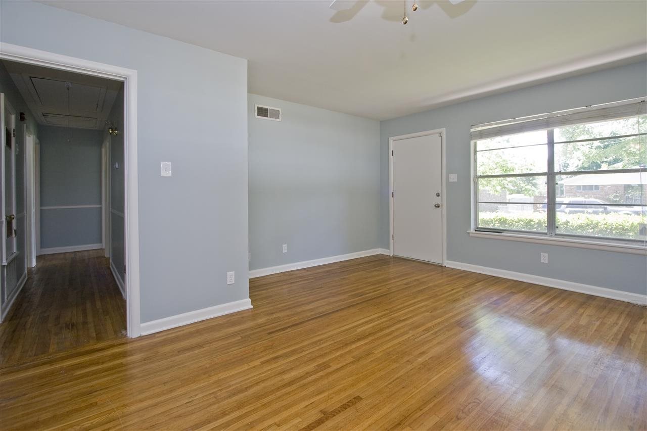 Ellis Acres - Residential