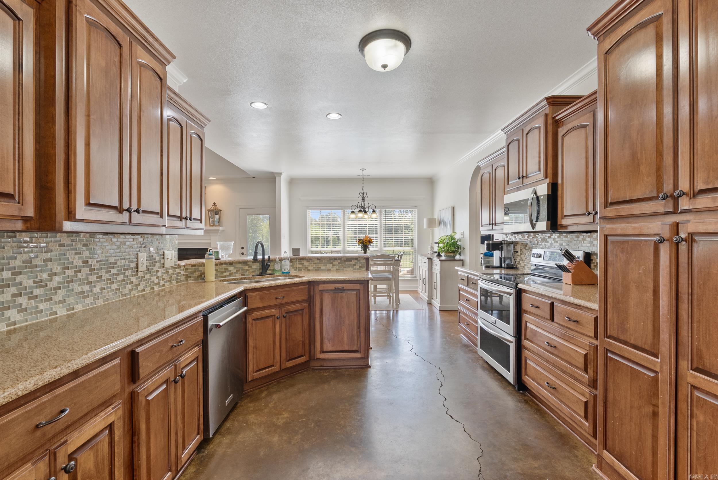 WILD ROSE - Residential
