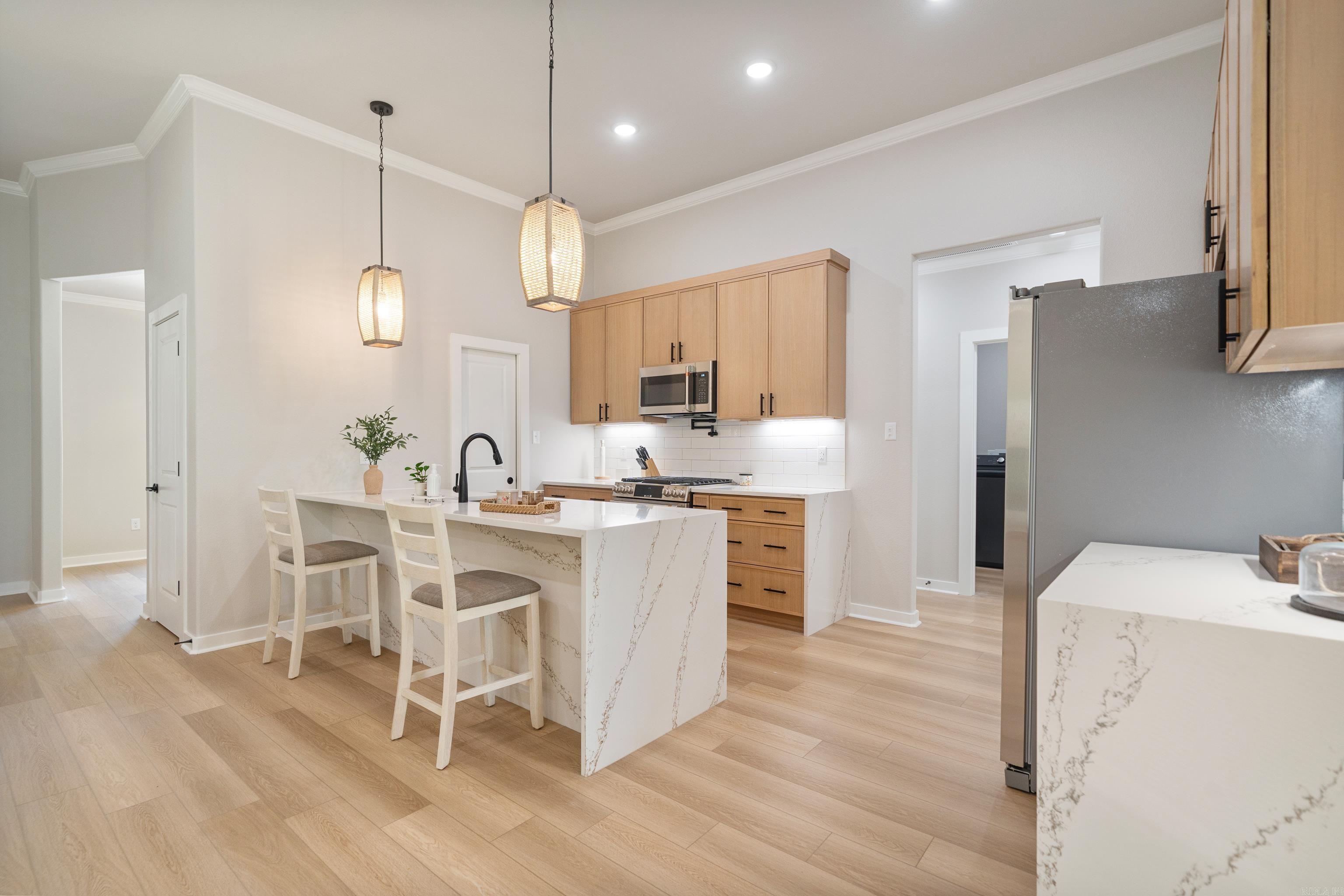 LAKE FOREST SHORES - Residential