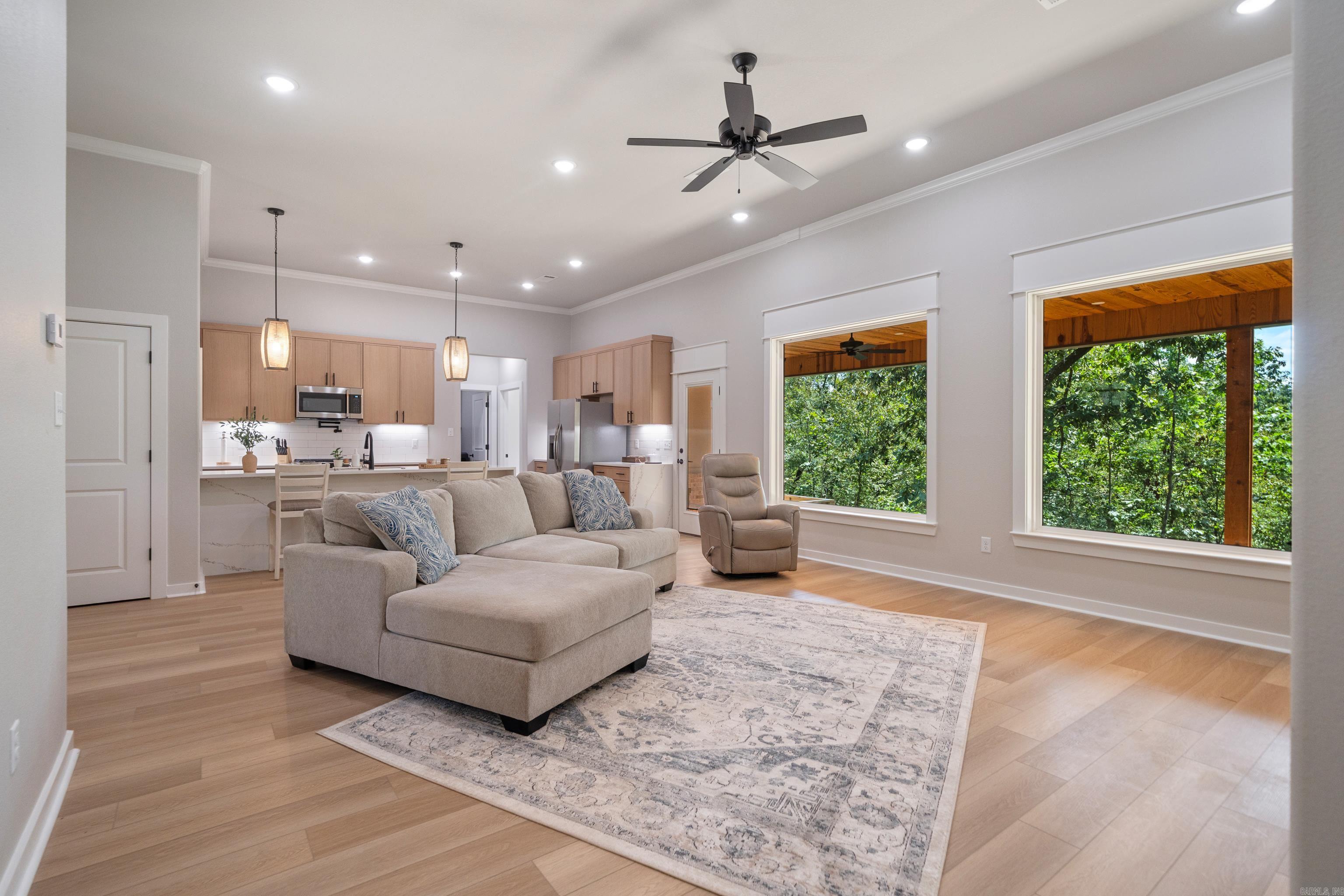 LAKE FOREST SHORES - Residential