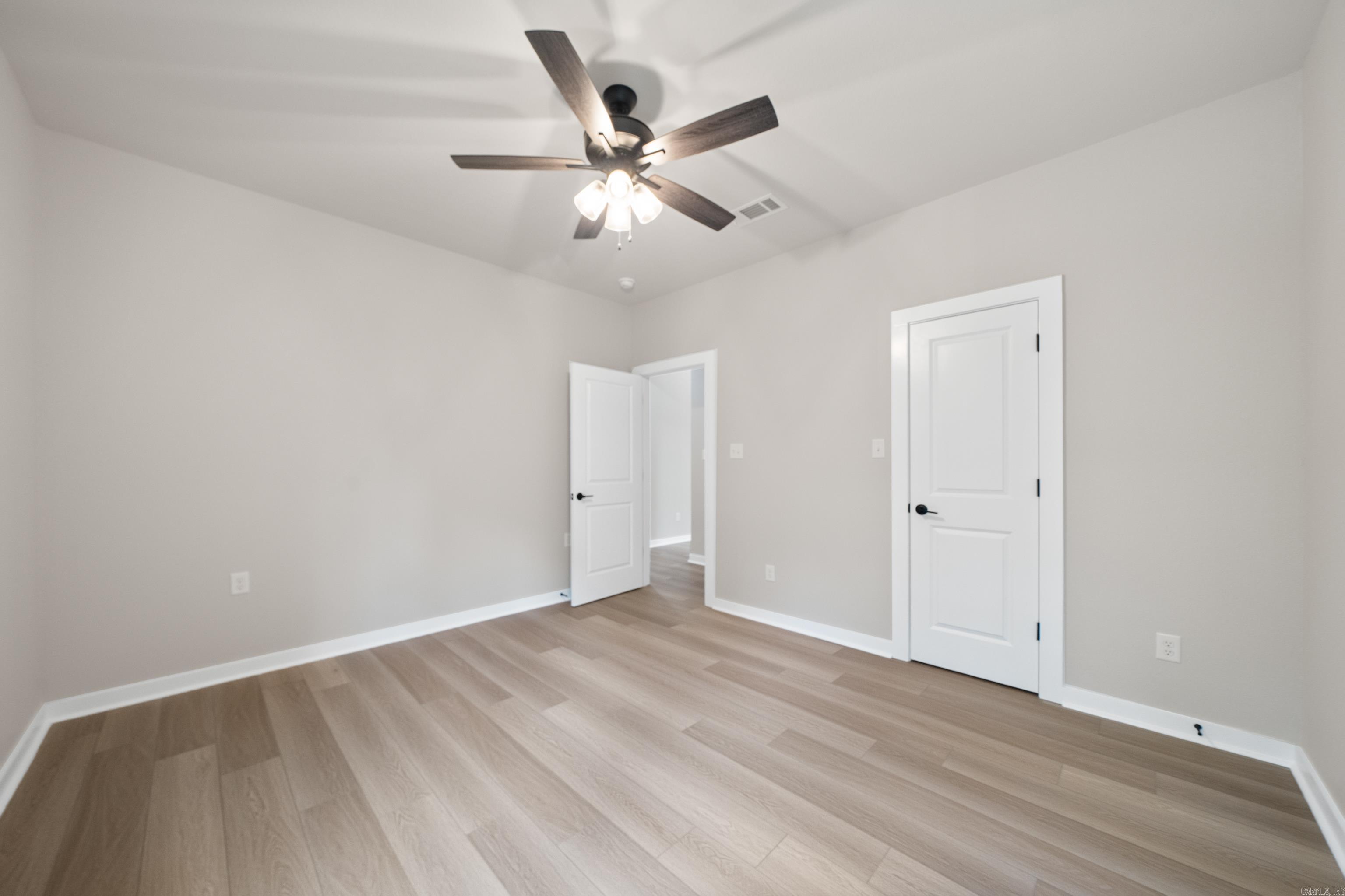 LAKE FOREST SHORES - Residential