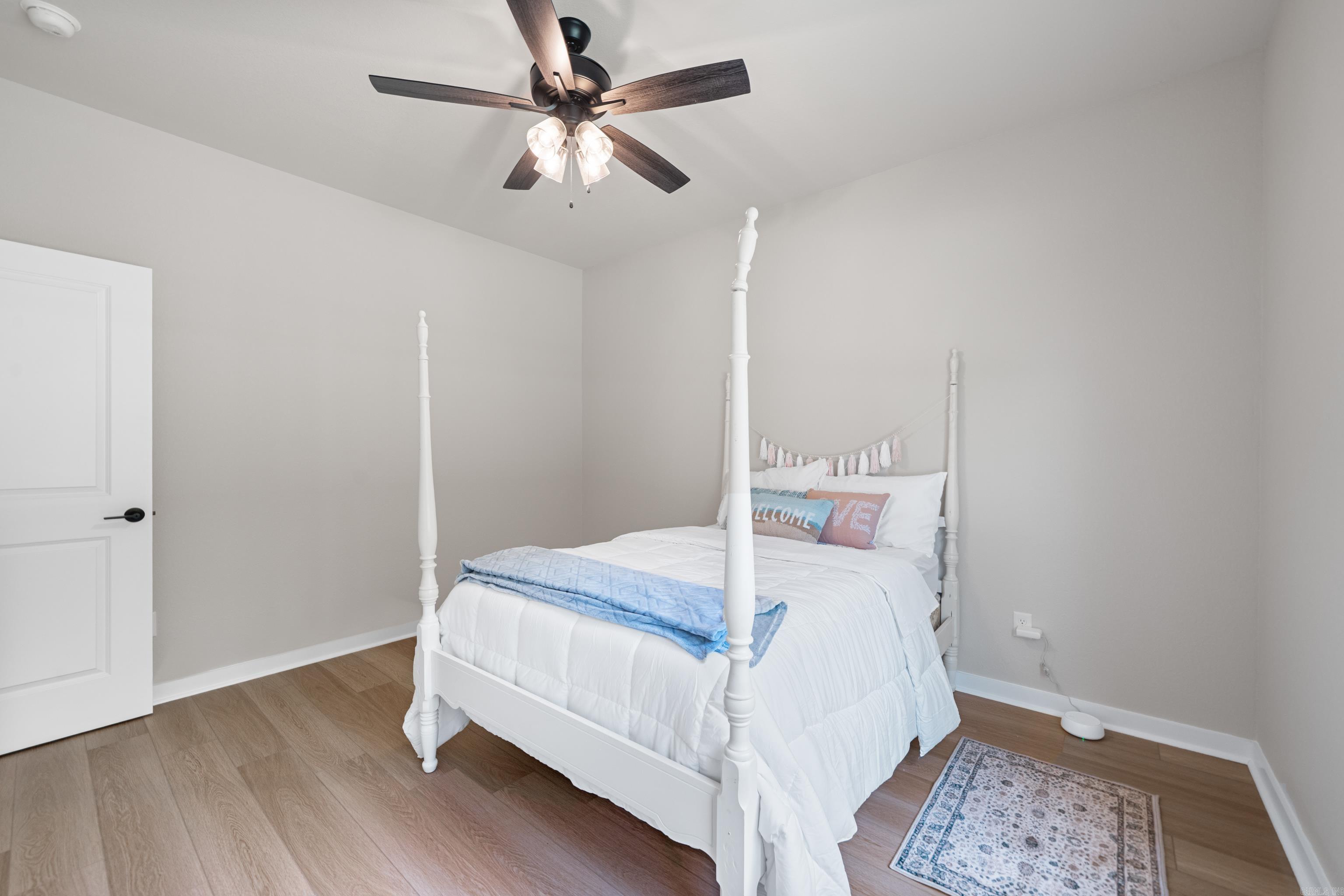 LAKE FOREST SHORES - Residential
