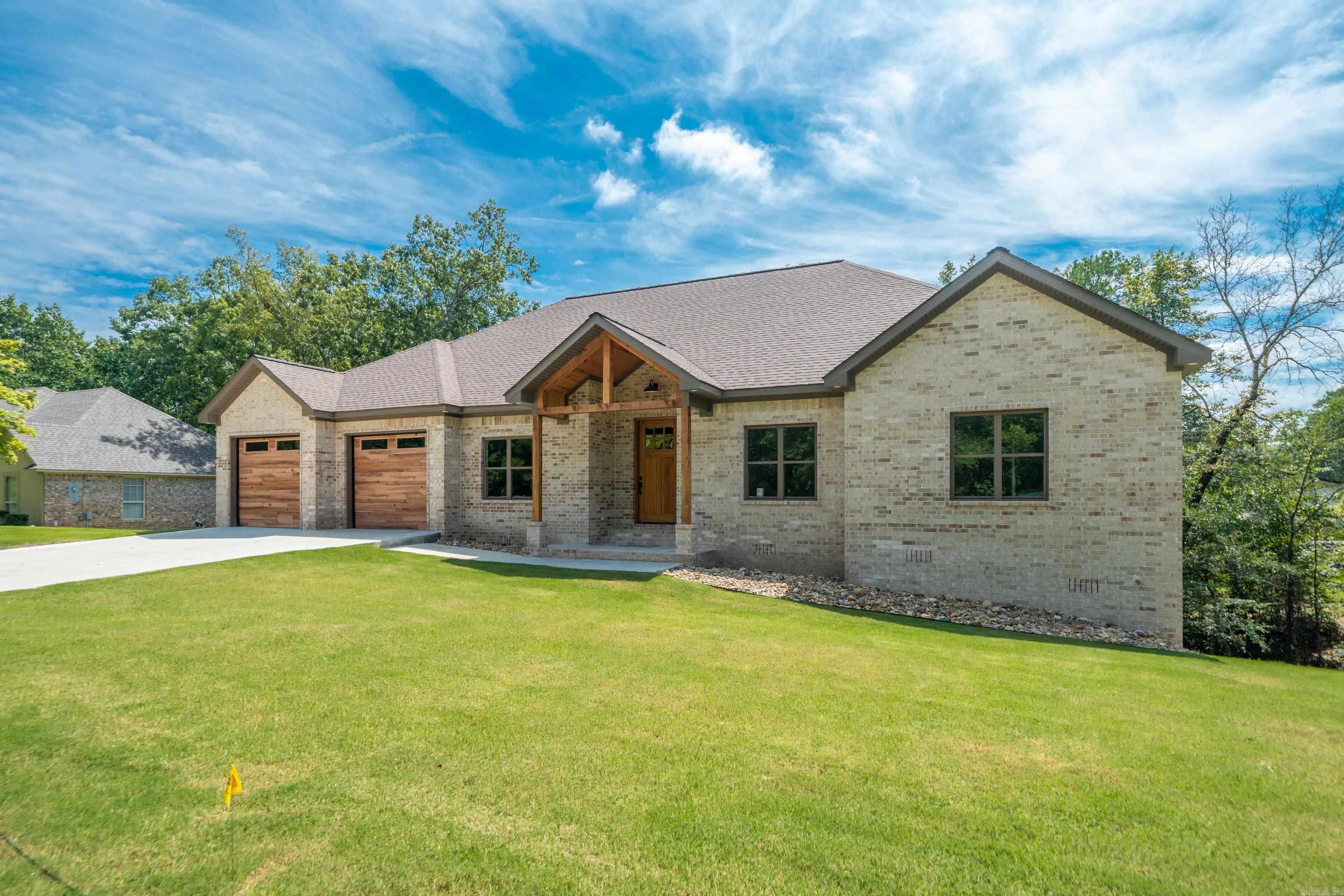 LAKE FOREST SHORES - Residential