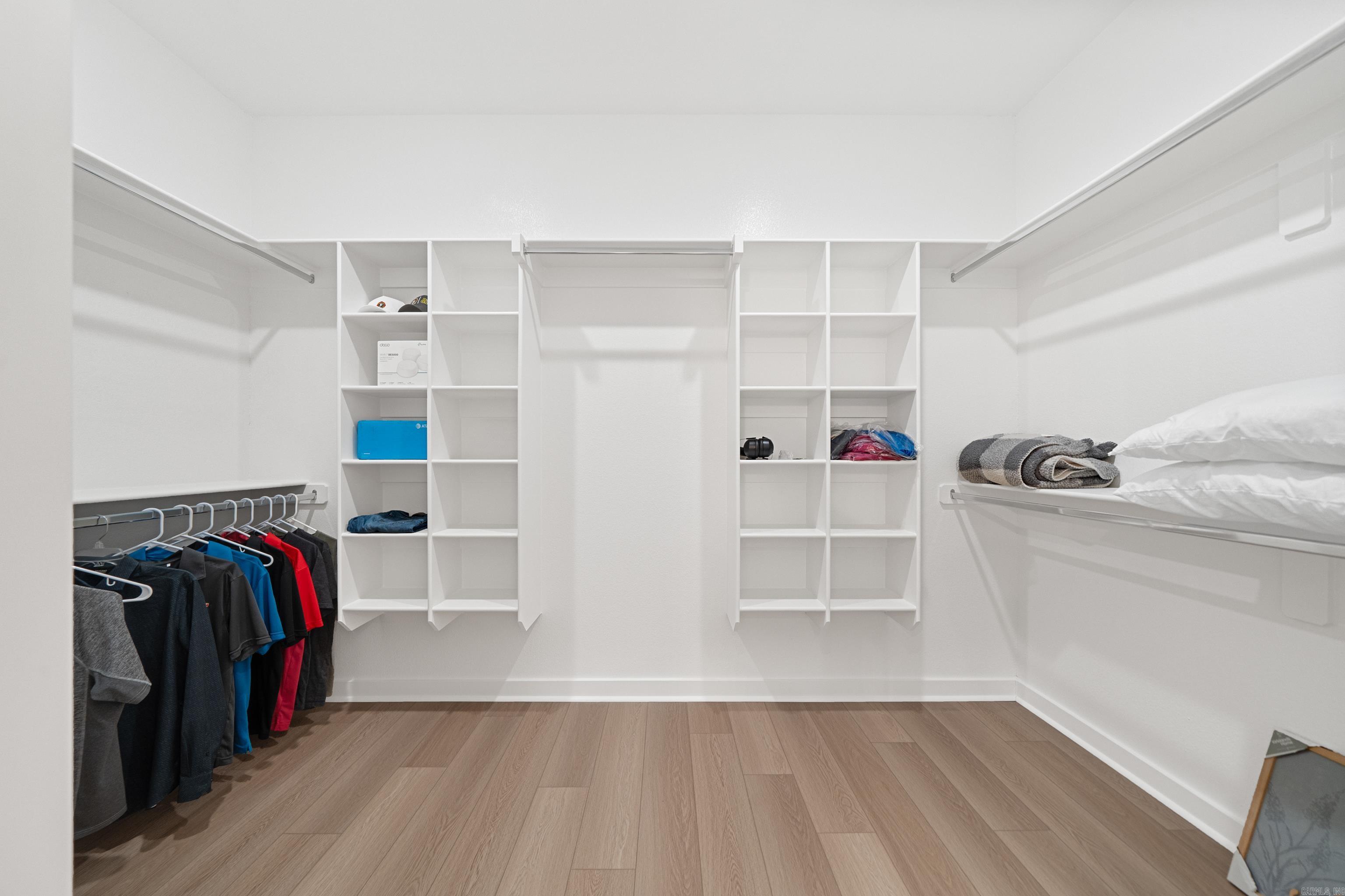 LAKE FOREST SHORES - Residential