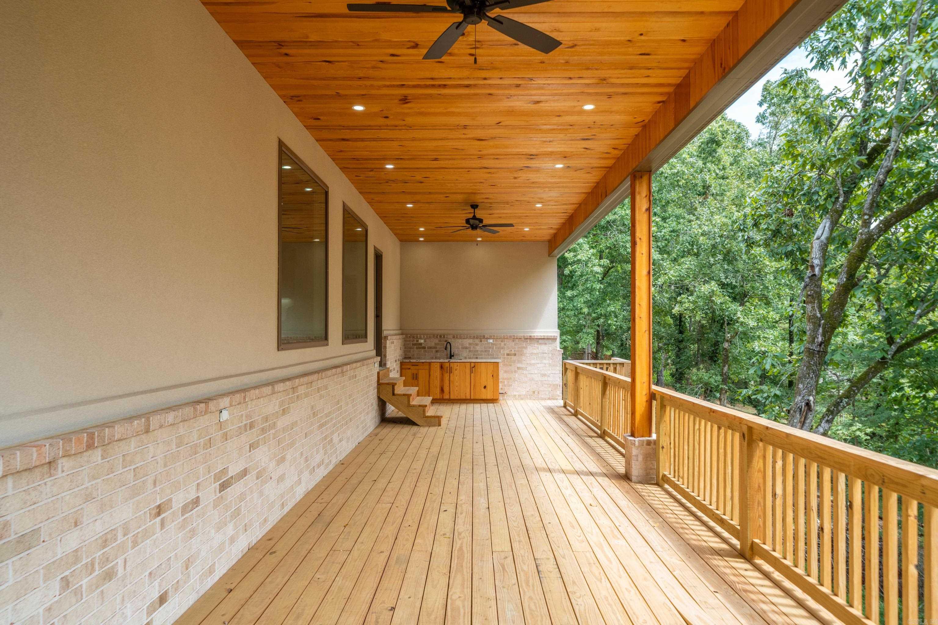 LAKE FOREST SHORES - Residential