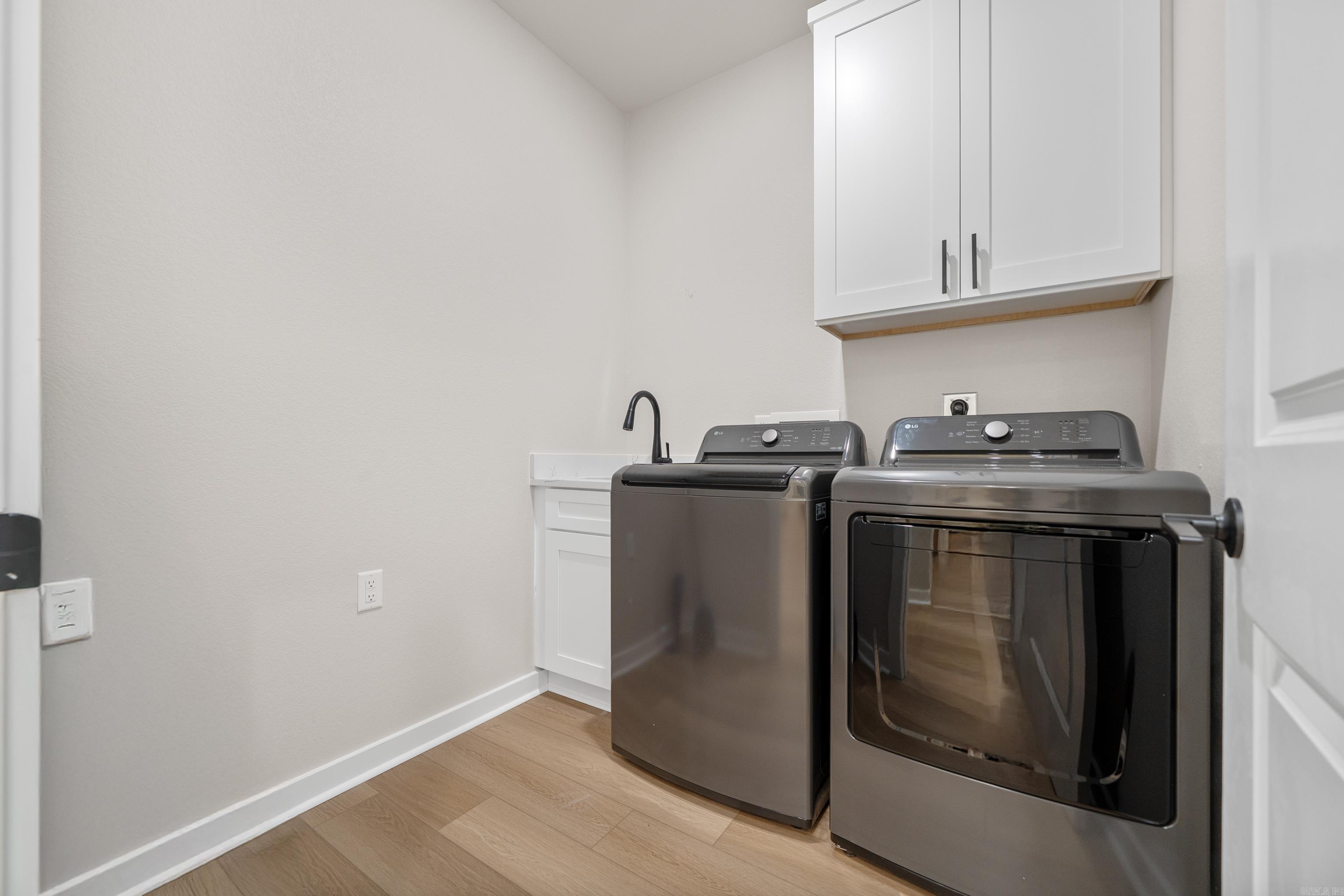 LAKE FOREST SHORES - Residential