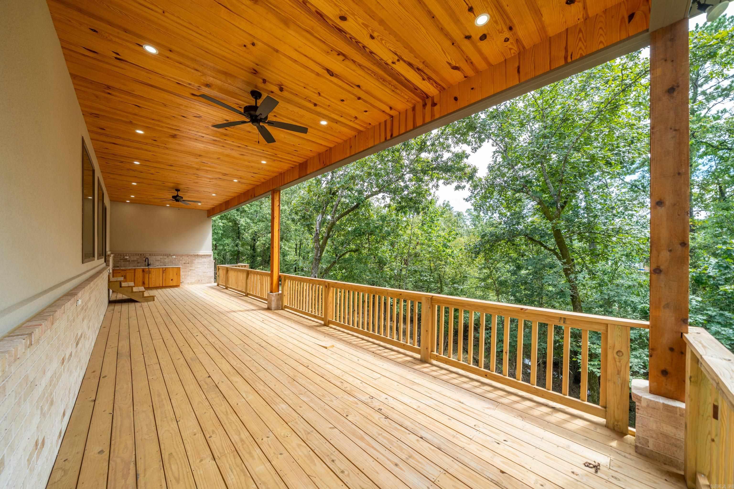 LAKE FOREST SHORES - Residential