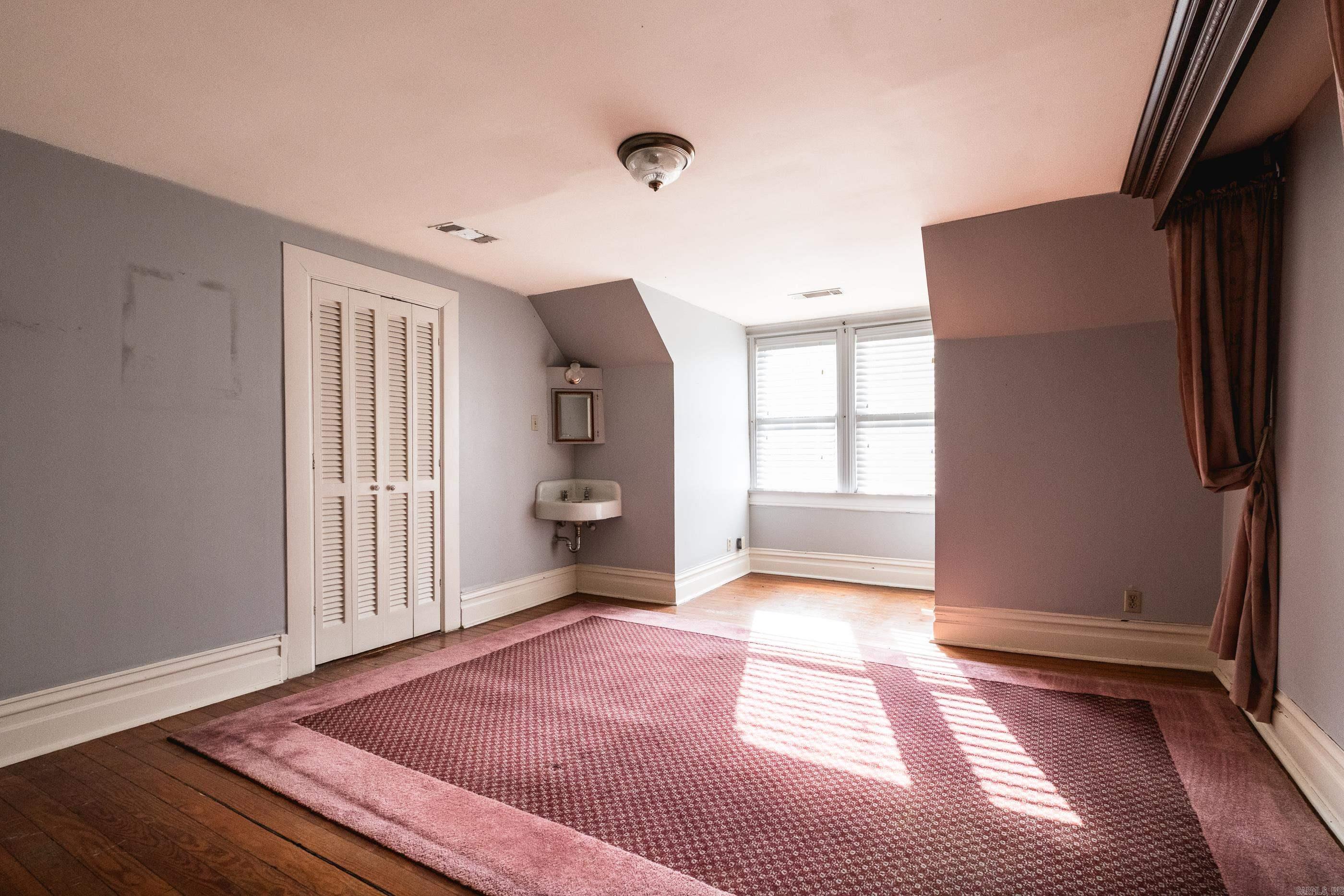 CITY OF LR L11 - Residential