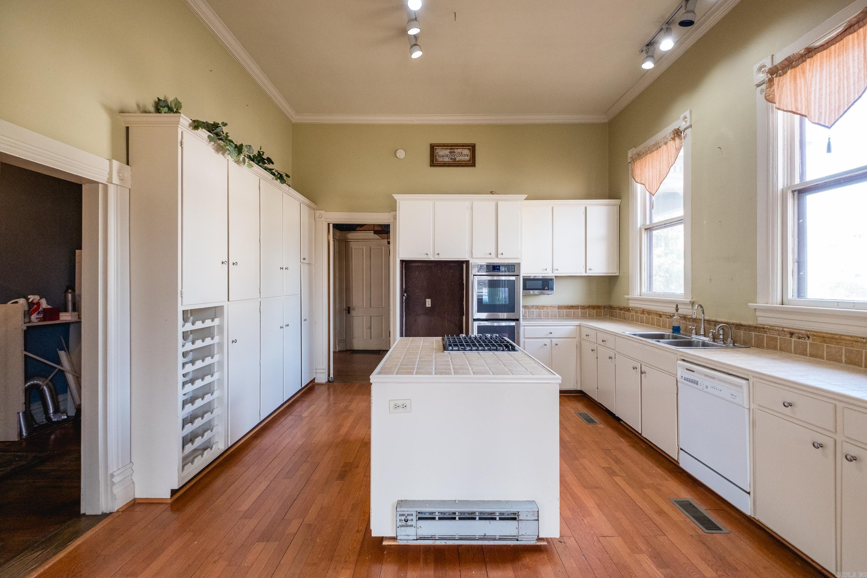 CITY OF LR L11 - Residential