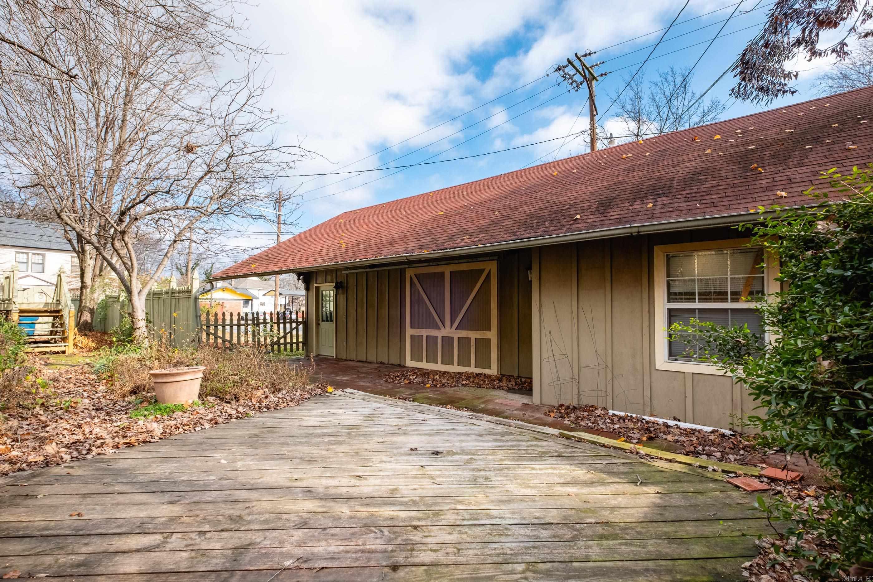 CITY OF LR L11 - Residential