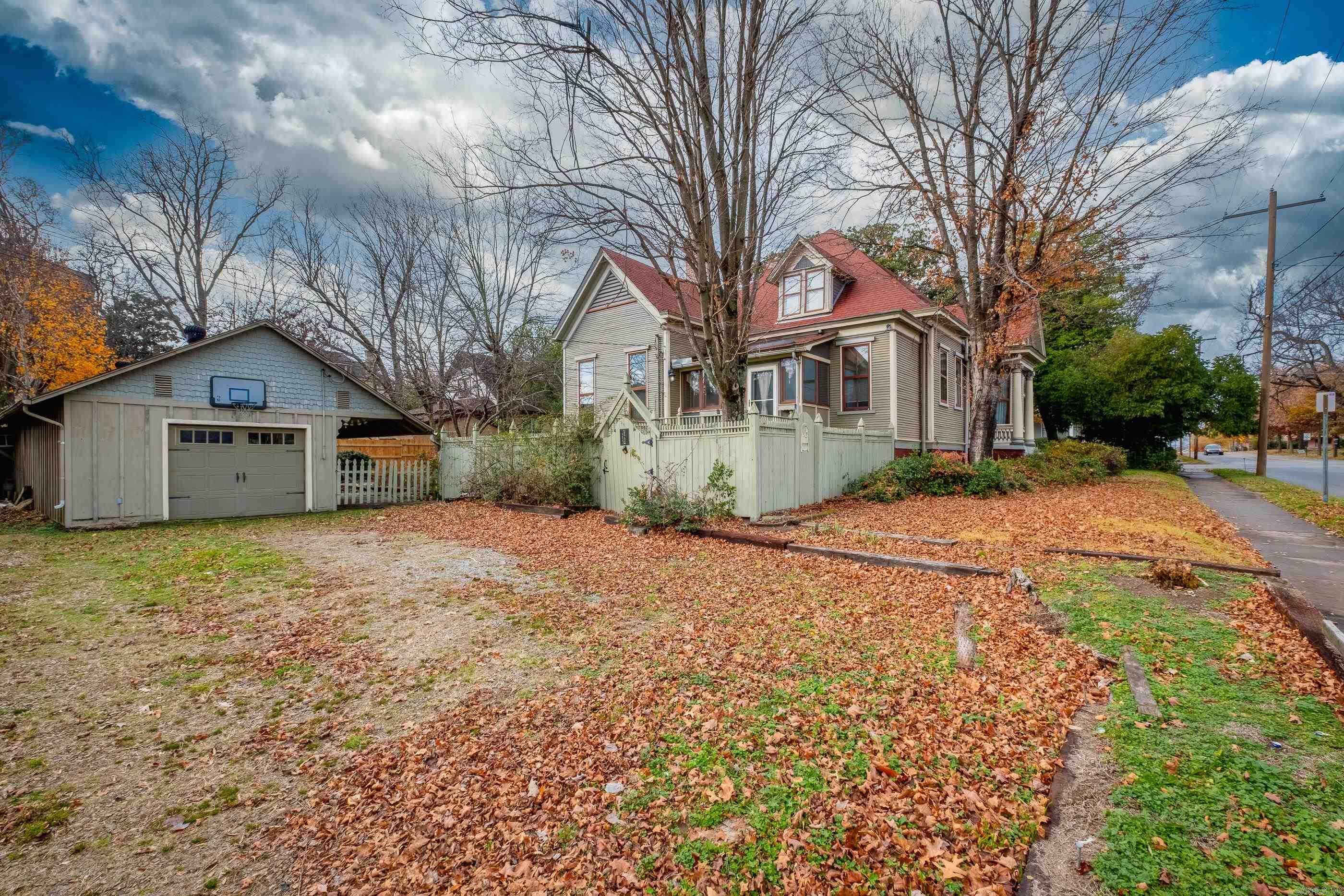 CITY OF LR L11 - Residential