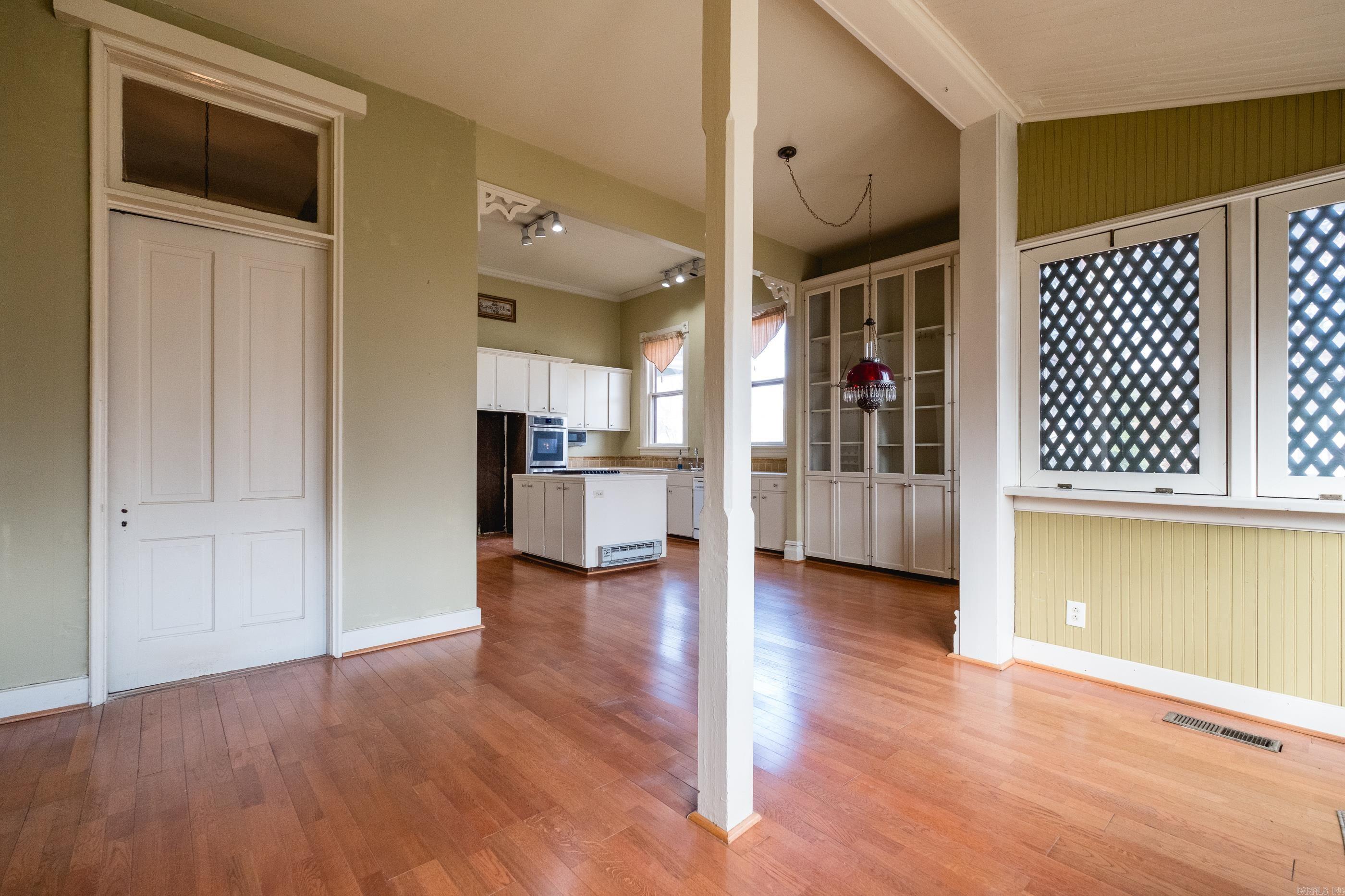 CITY OF LR L11 - Residential