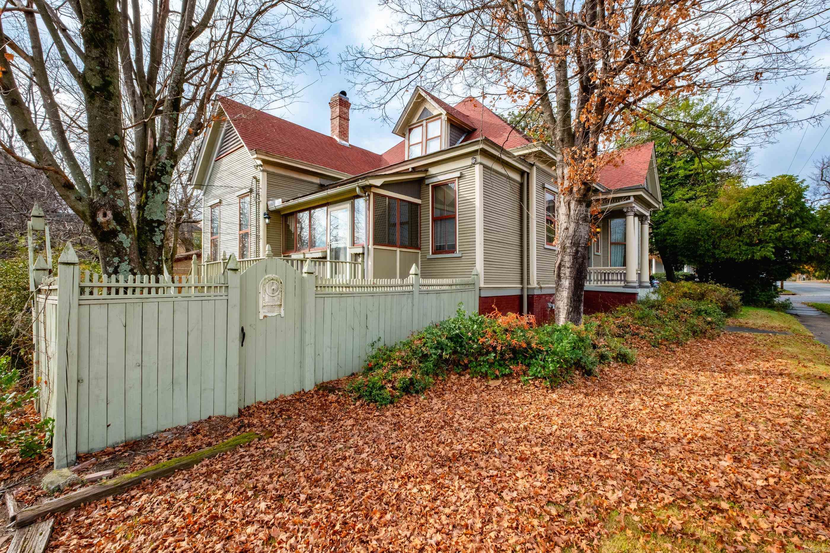 CITY OF LR L11 - Residential