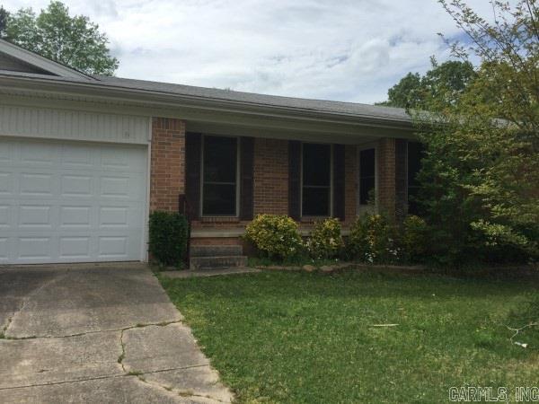 Beautiful spacious home in an established neighborhood. Property has new paint, brand new appliances, new kitchen cabinets and counter tops, new carpet/pad, fresh paint, new garage door with a deck - this house is totally in move-in condition. Home also includes a great room with a wood burning fireplace with a HUGE eat-in kitchen; fully fenced yard on a level lot. BRING ALL OFFERS!!! SHOW AND SELL!!!