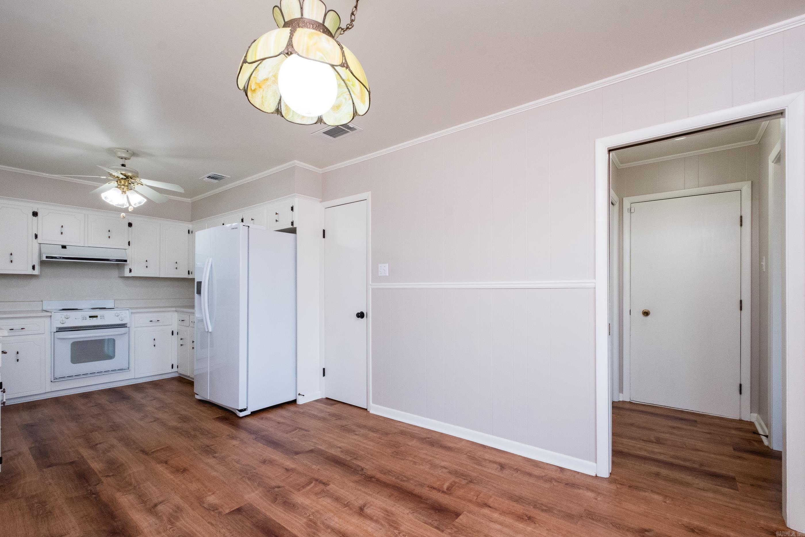 WALNUT VALLEY - Residential