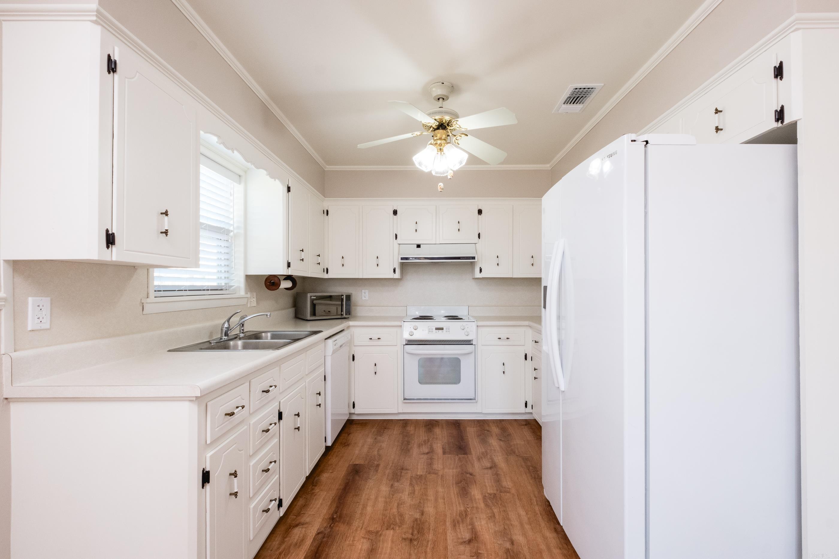 WALNUT VALLEY - Residential