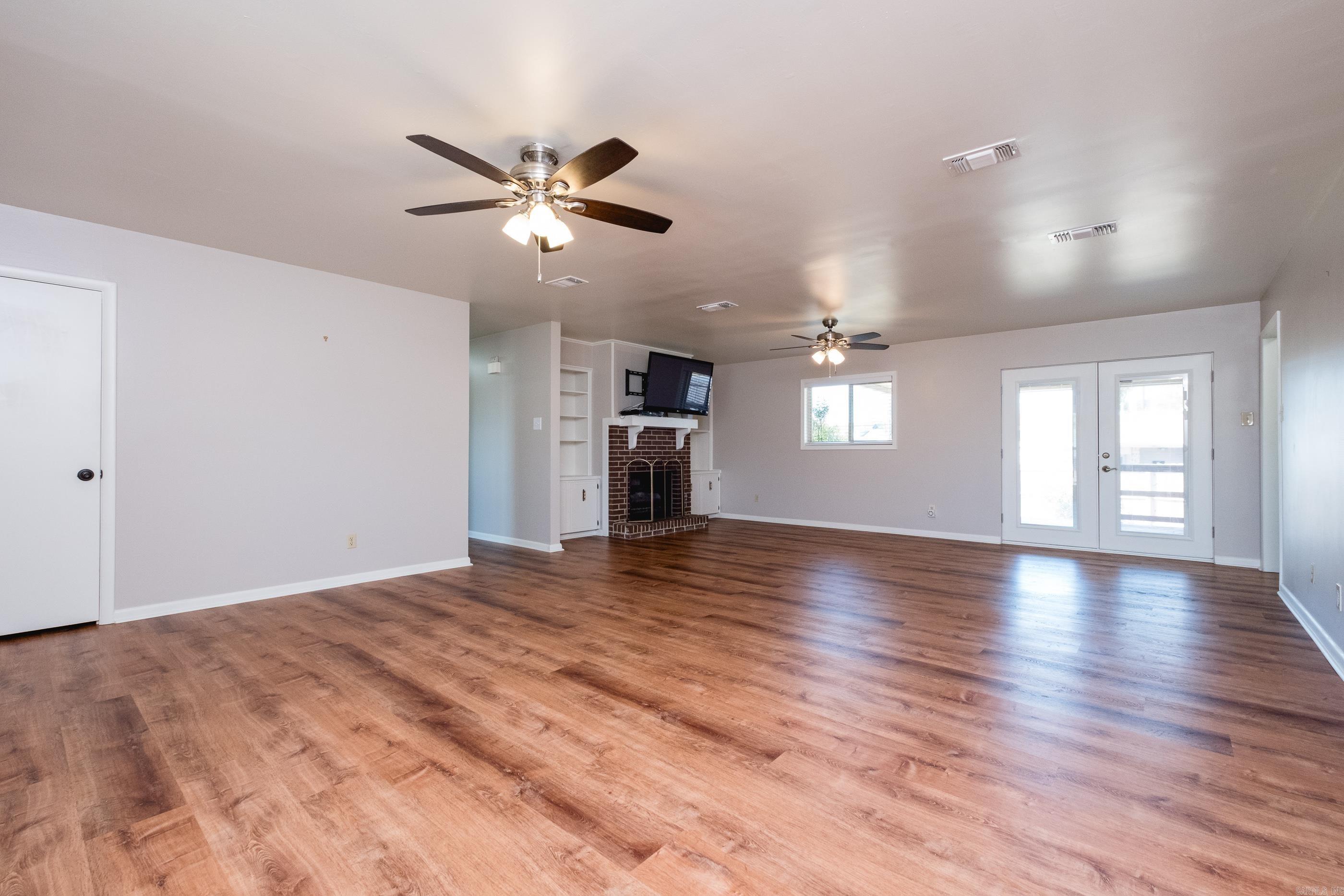 WALNUT VALLEY - Residential