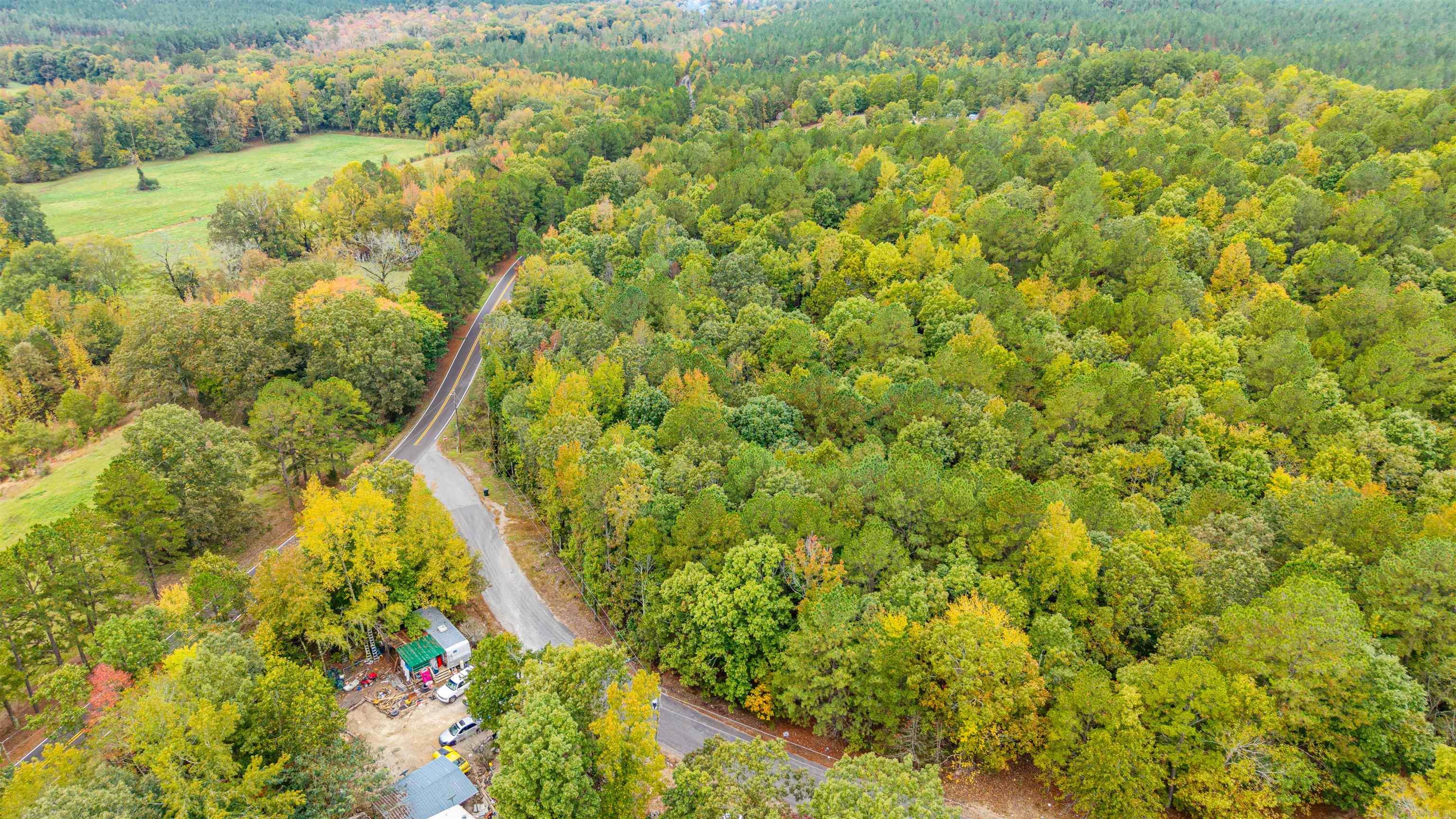 GLAZY PEAU ACRES - Residential