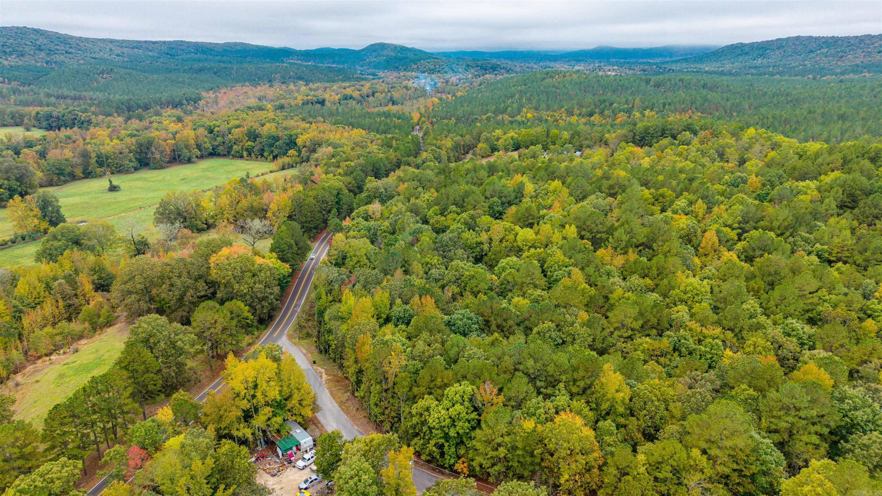 GLAZY PEAU ACRES - Residential