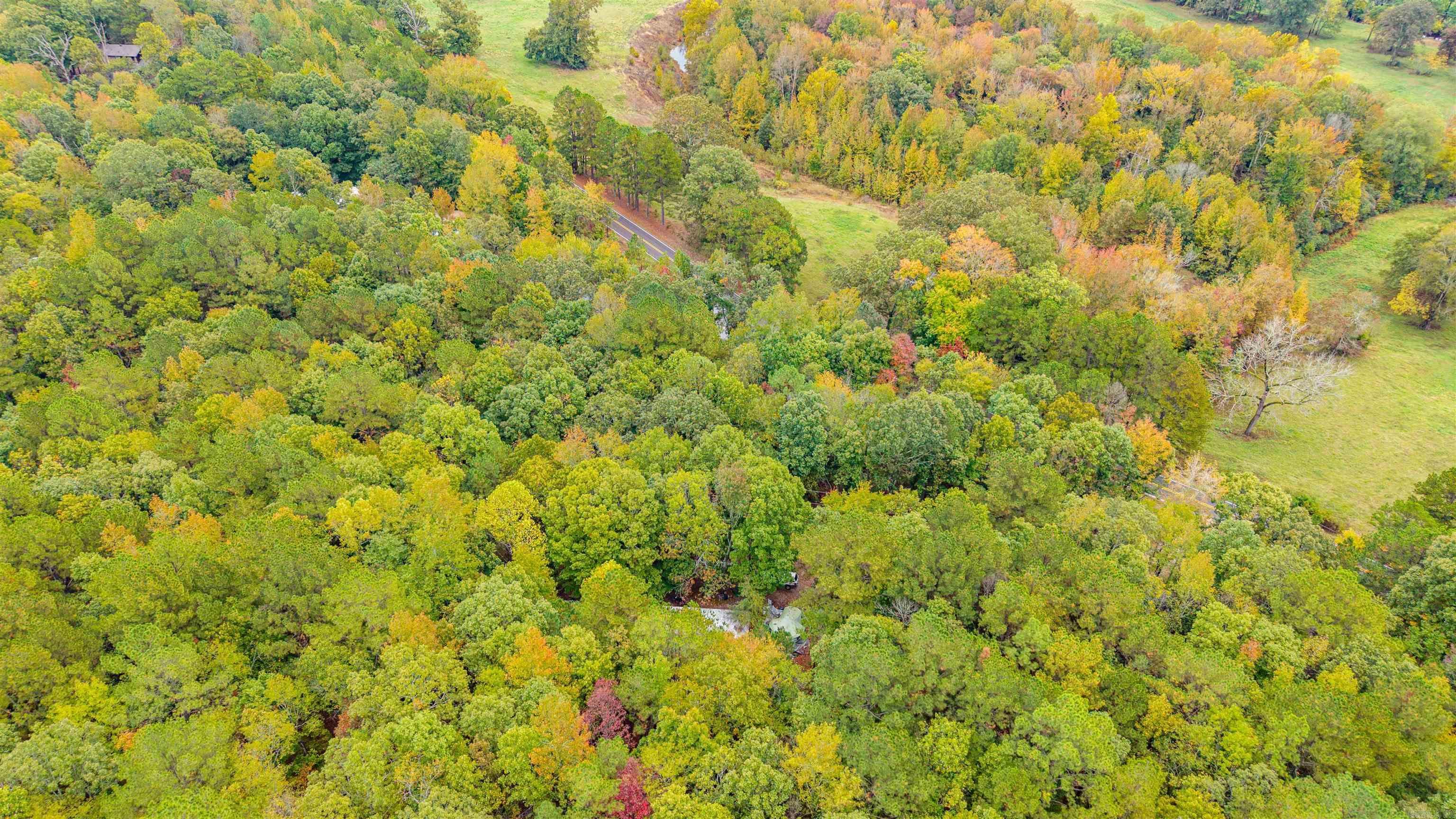 GLAZY PEAU ACRES - Residential