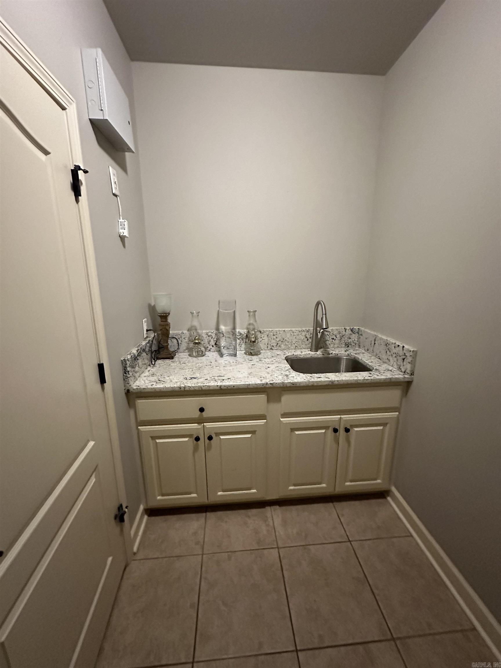 HURRICANE MEADOWS - Residential